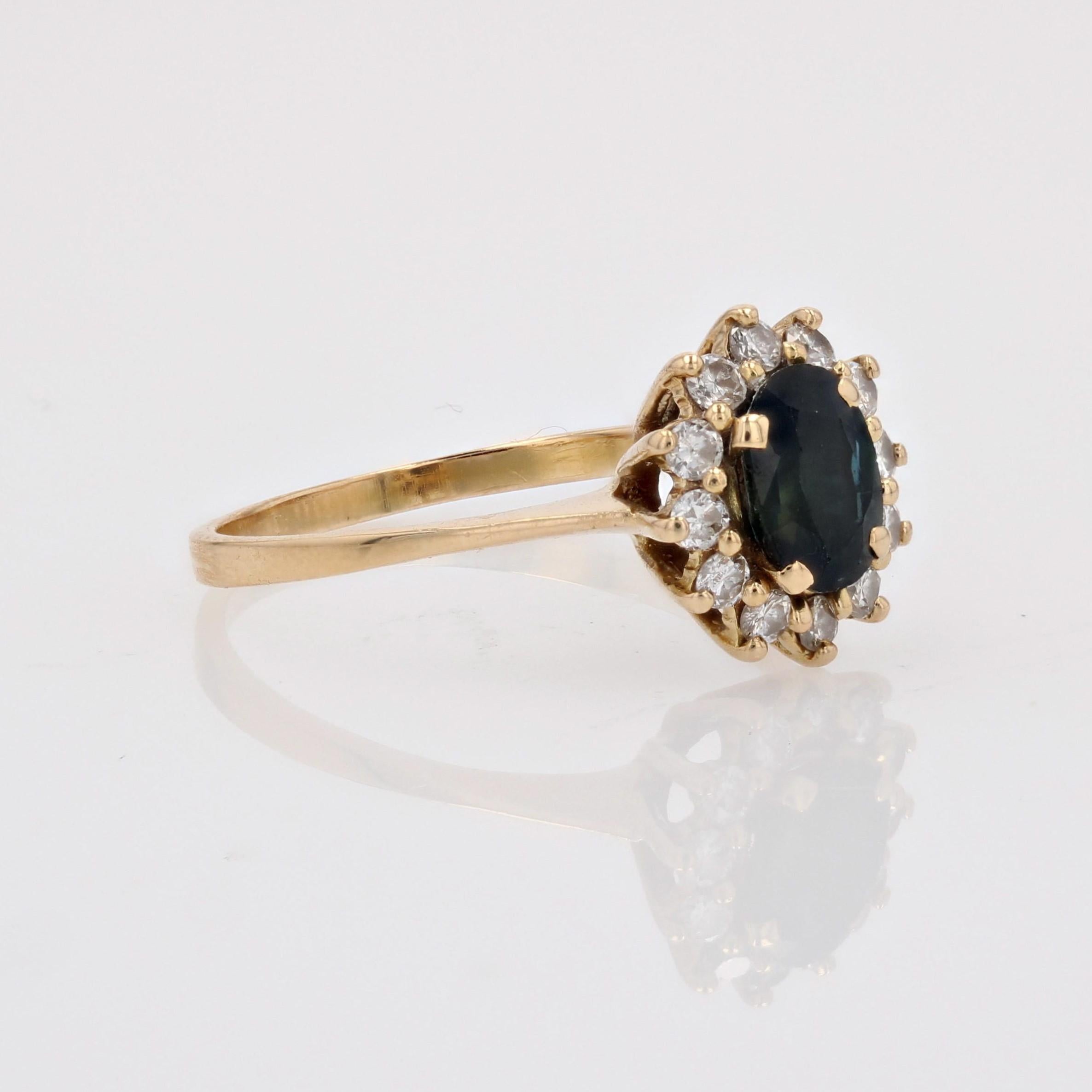 Moderner Gänseblümchenring mit Saphiren und Diamanten aus 18 Karat Gelbgold 3