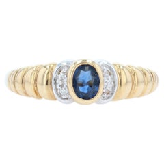 Modern Sapphire Diamonds 18 Karat Yellow Gold Gadronned Ring