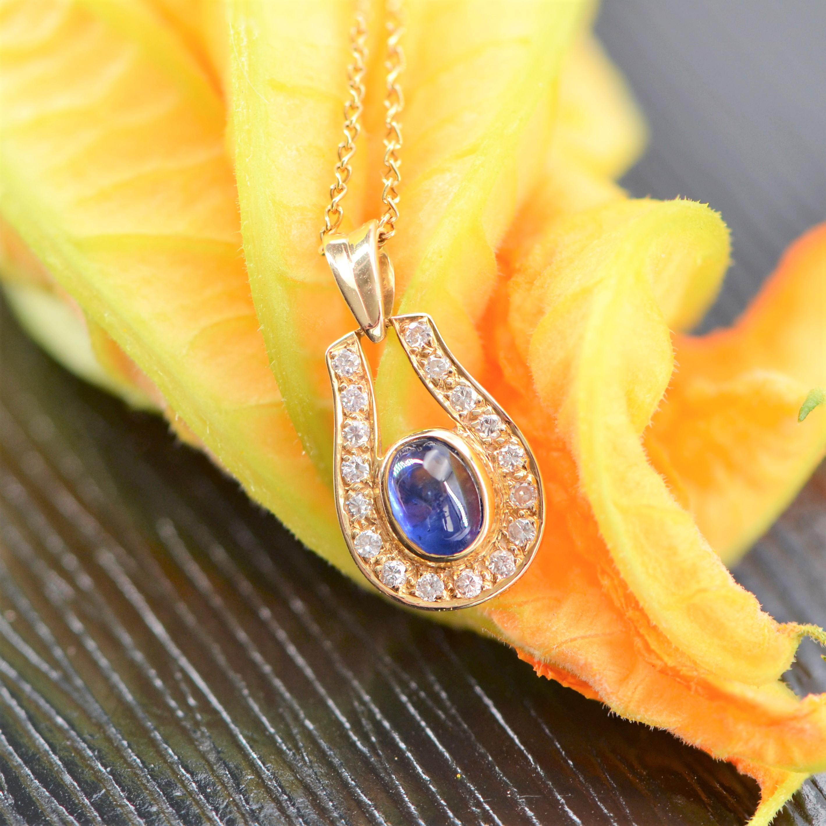 Modern Sapphire Diamonds 18 Karat Yellow Gold Necklace In Good Condition For Sale In Poitiers, FR