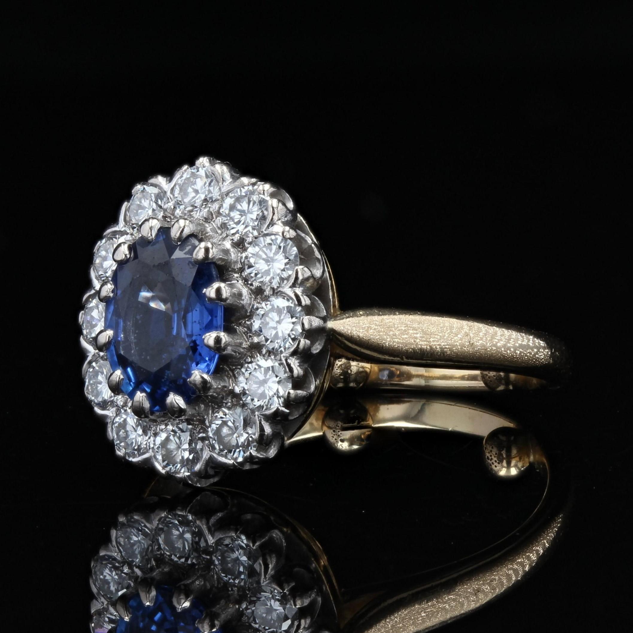 Oval Cut Modern Sapphire Diamonds 18 Karat Yellow Gold Pompadour Ring For Sale