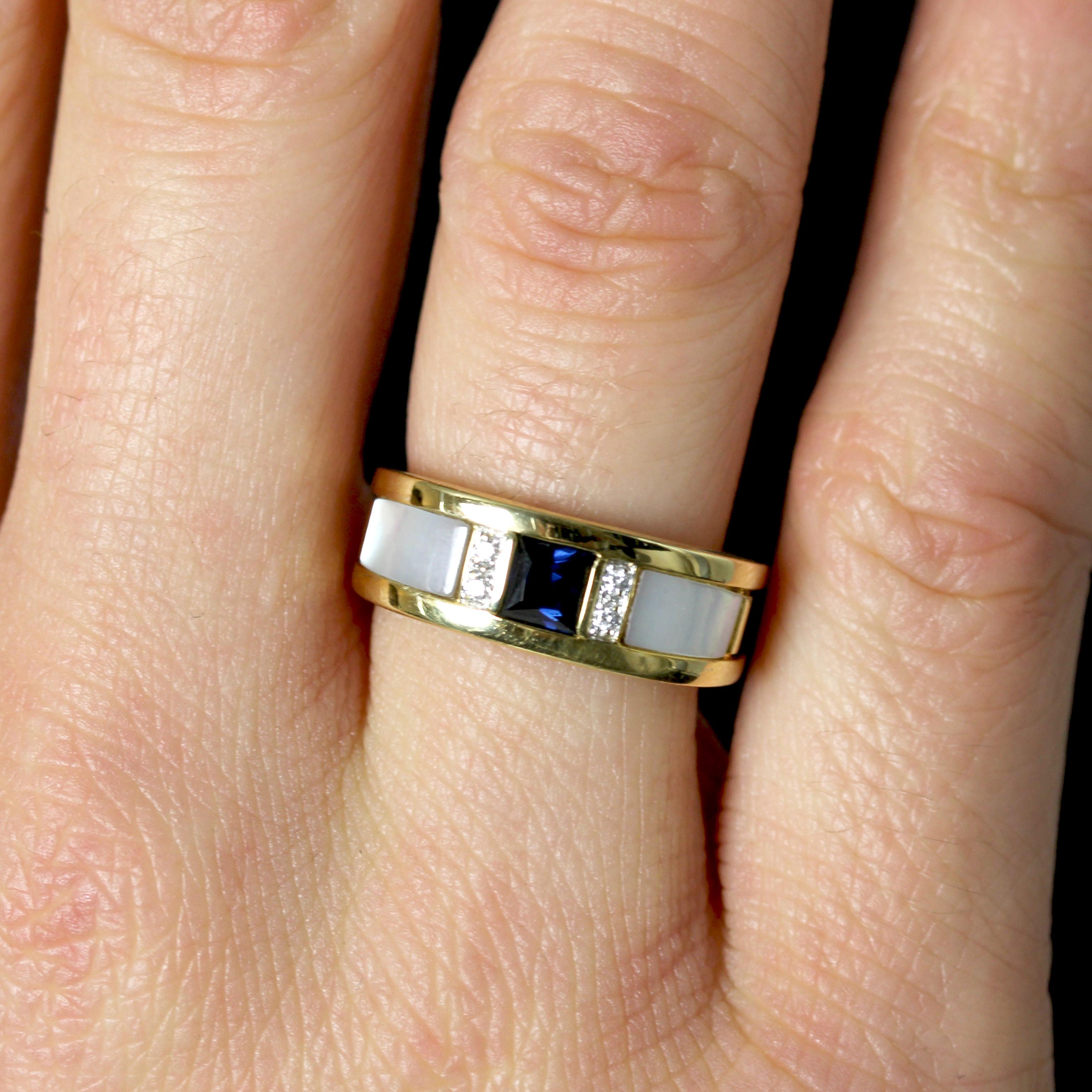 Modern Sapphire Mother of Pearl Diamonds 18 Karat Yellow Gold Bangle Ring For Sale 1