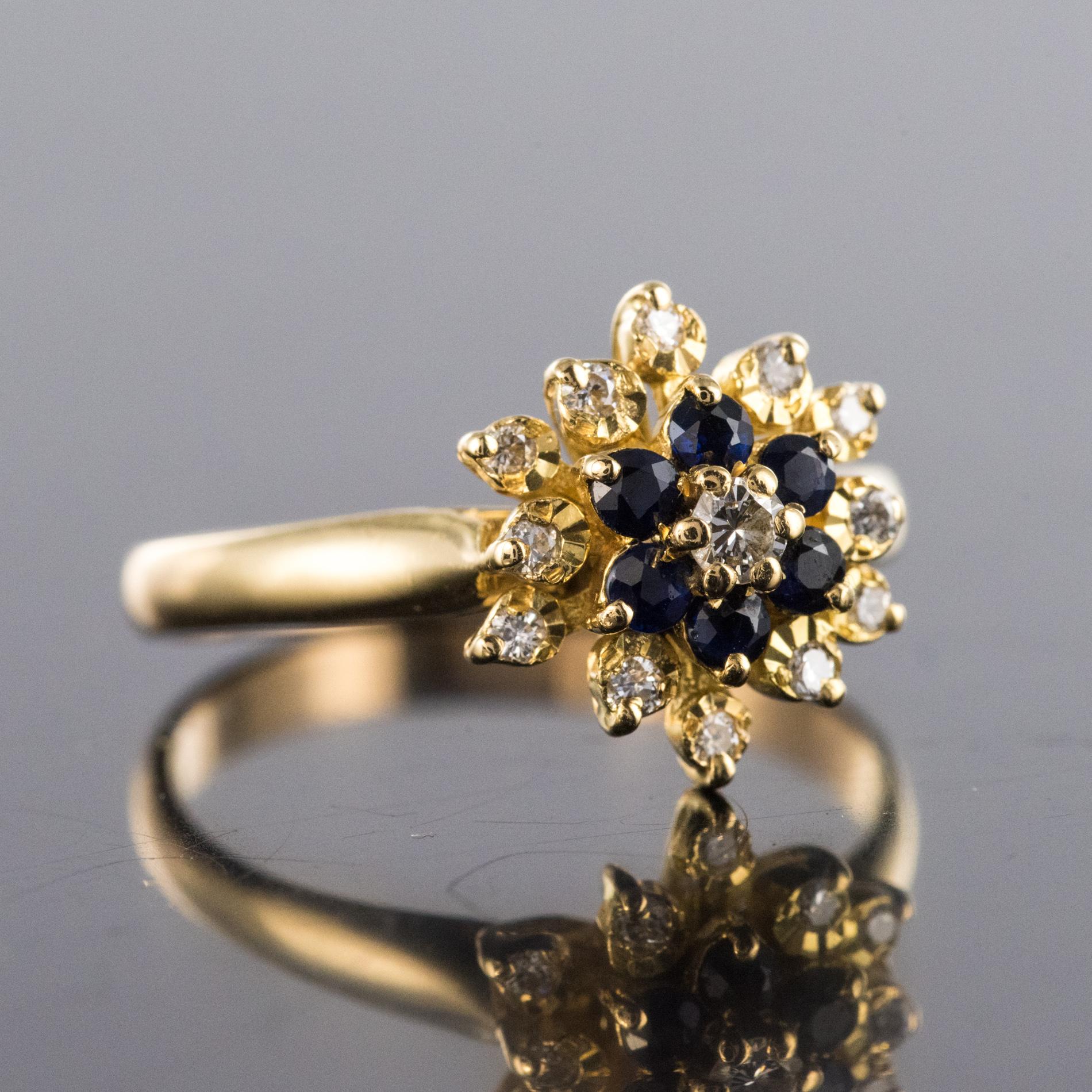 Modern Sapphires Diamonds 18 Karat Yellow Gold Flower Ring 2