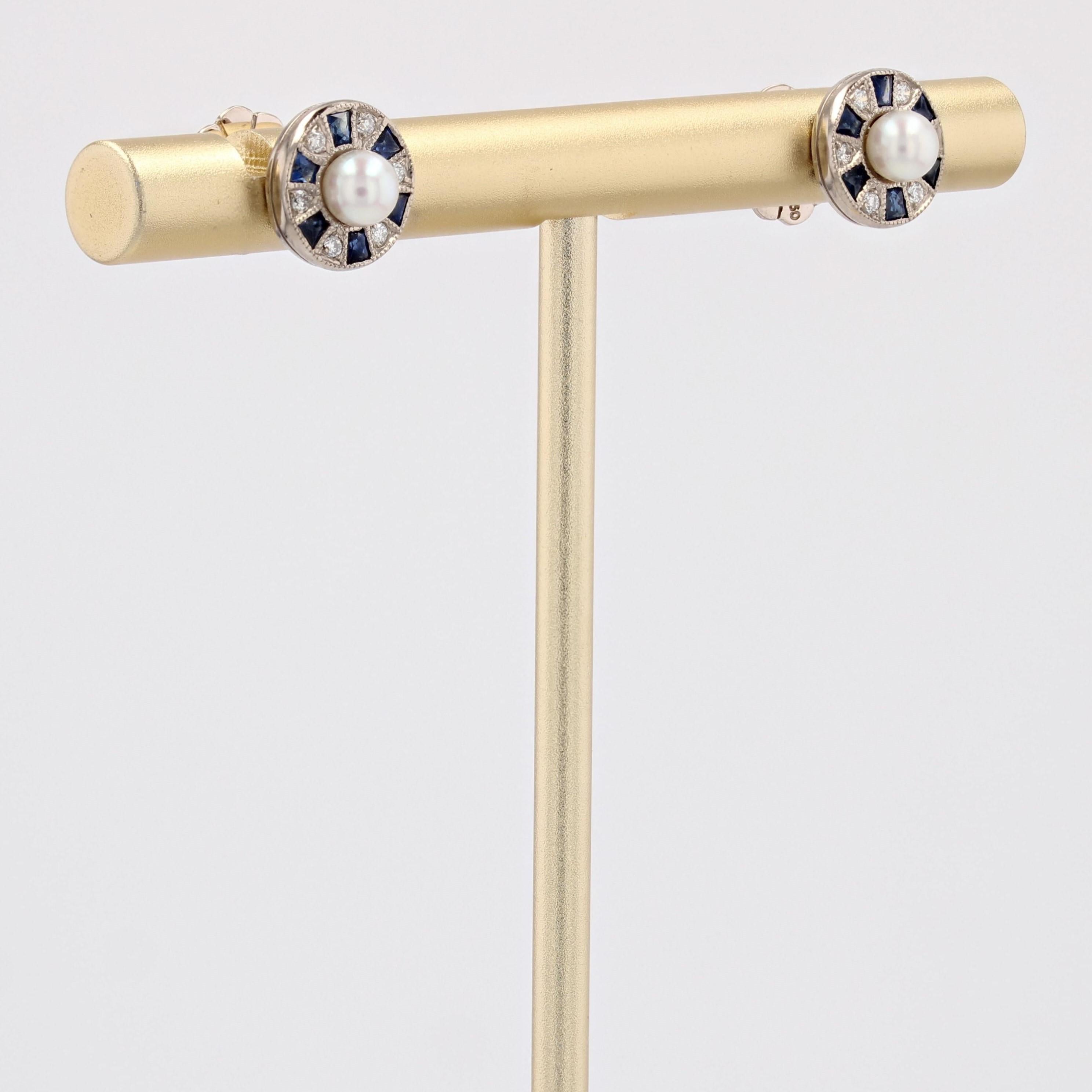 Clous d'oreilles modernes Sappires en or blanc 18 carats avec perles de culture et diamants Pour femmes en vente