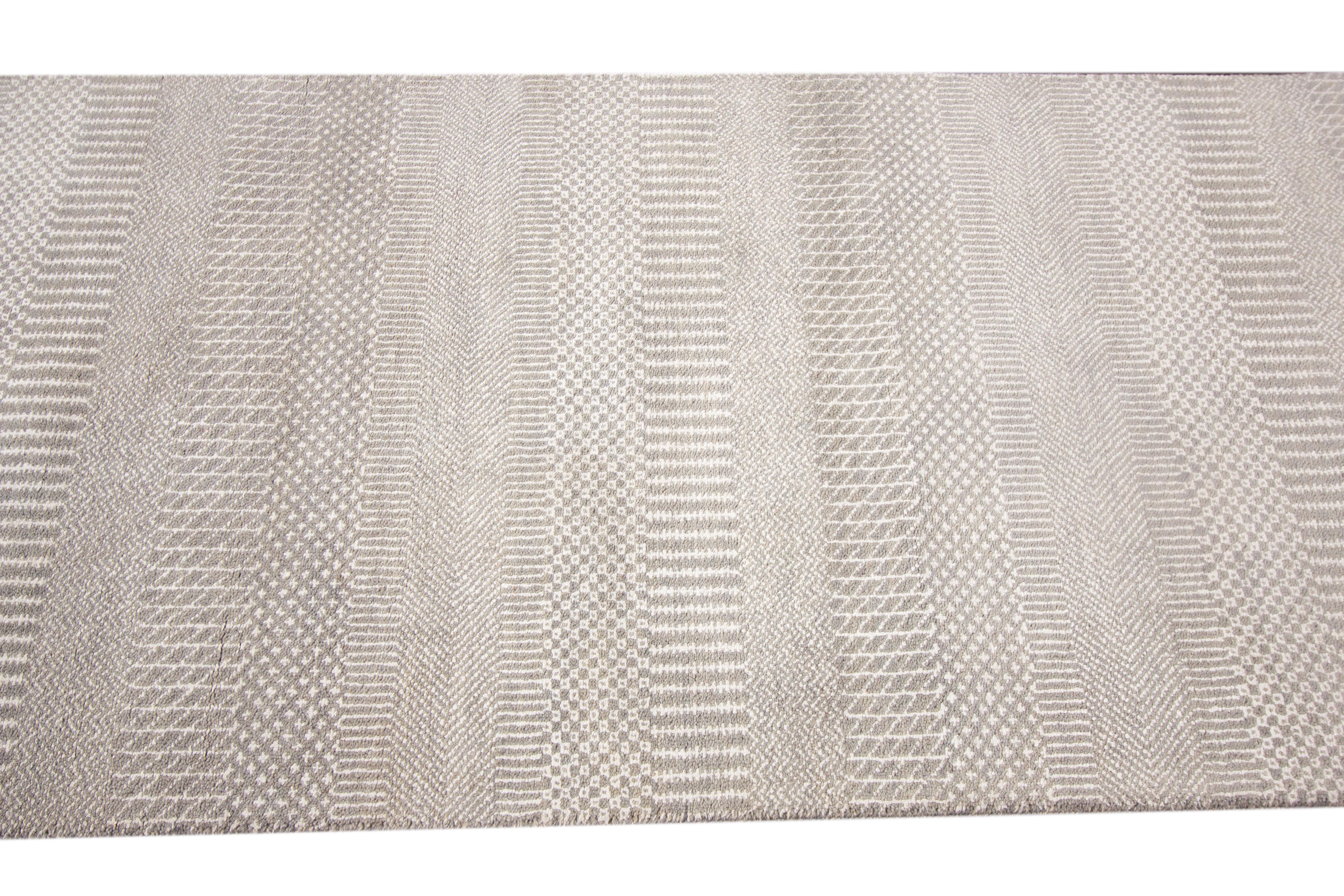 Modern Savannah Rug In New Condition For Sale In Norwalk, CT