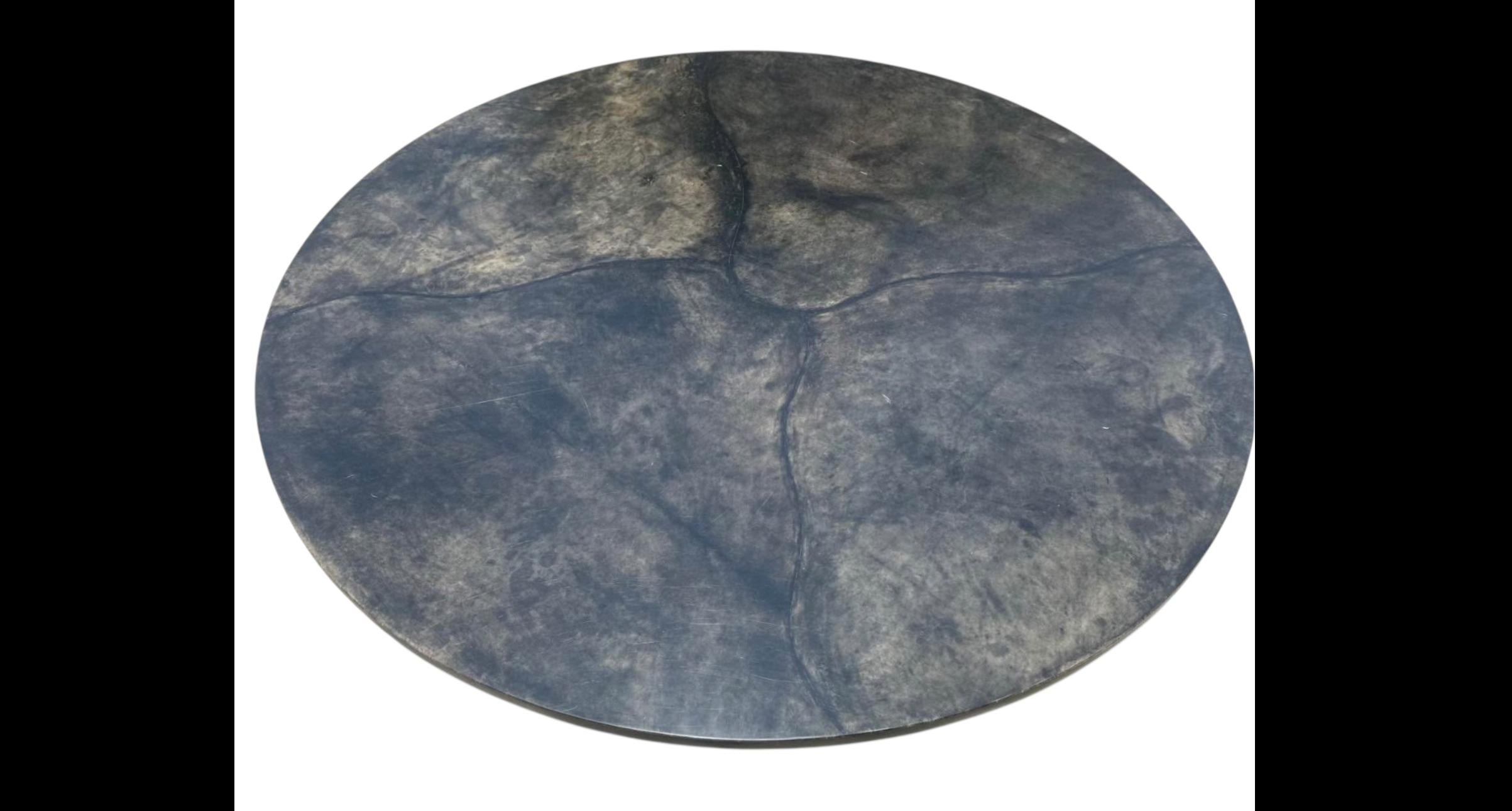 Moderne Table à cocktail moderne Scala Luxury en parchemin poli - The Sphere en vente