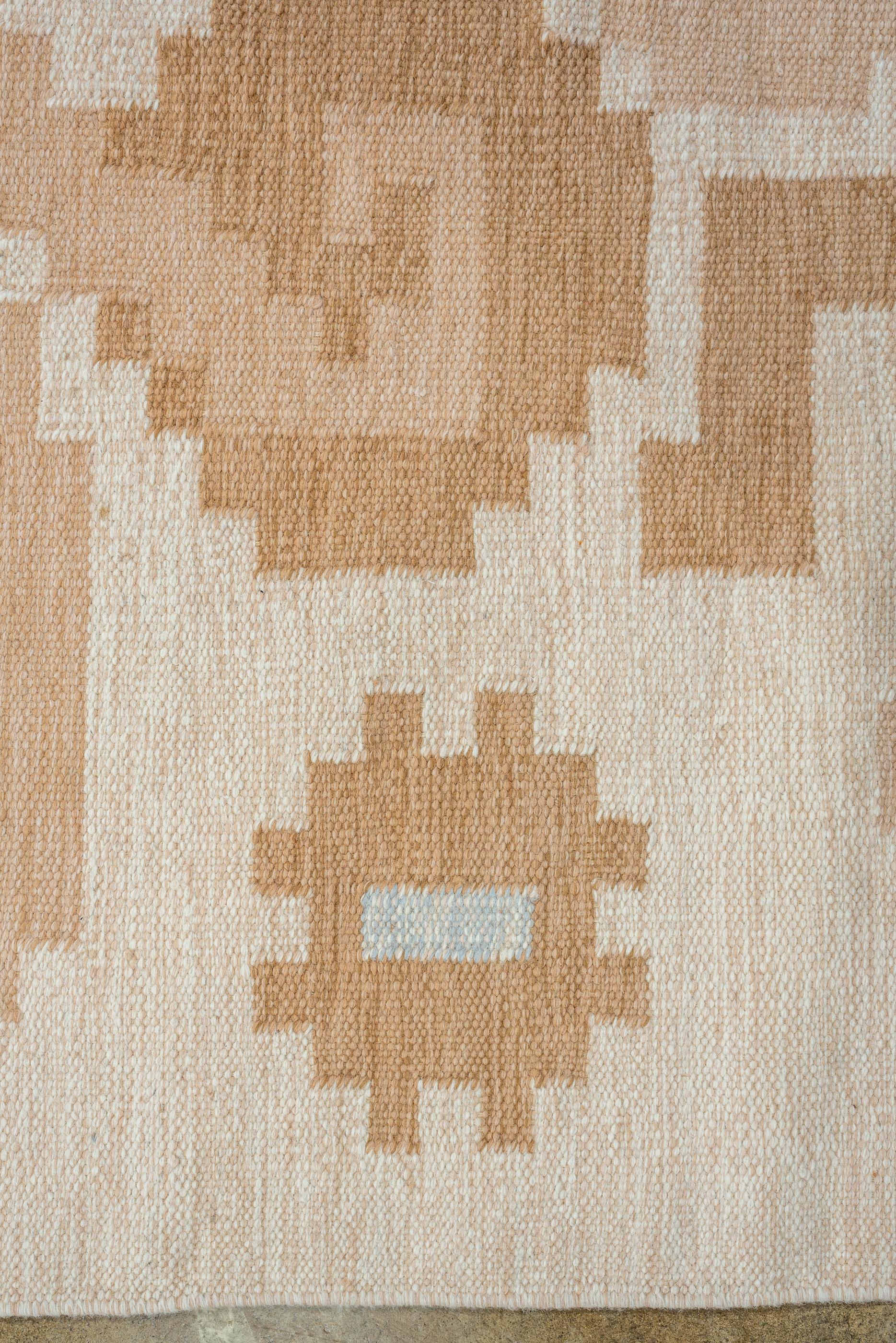 Modern Scandanavian Rollaken Flatweave Rug  In Excellent Condition For Sale In New York, NY