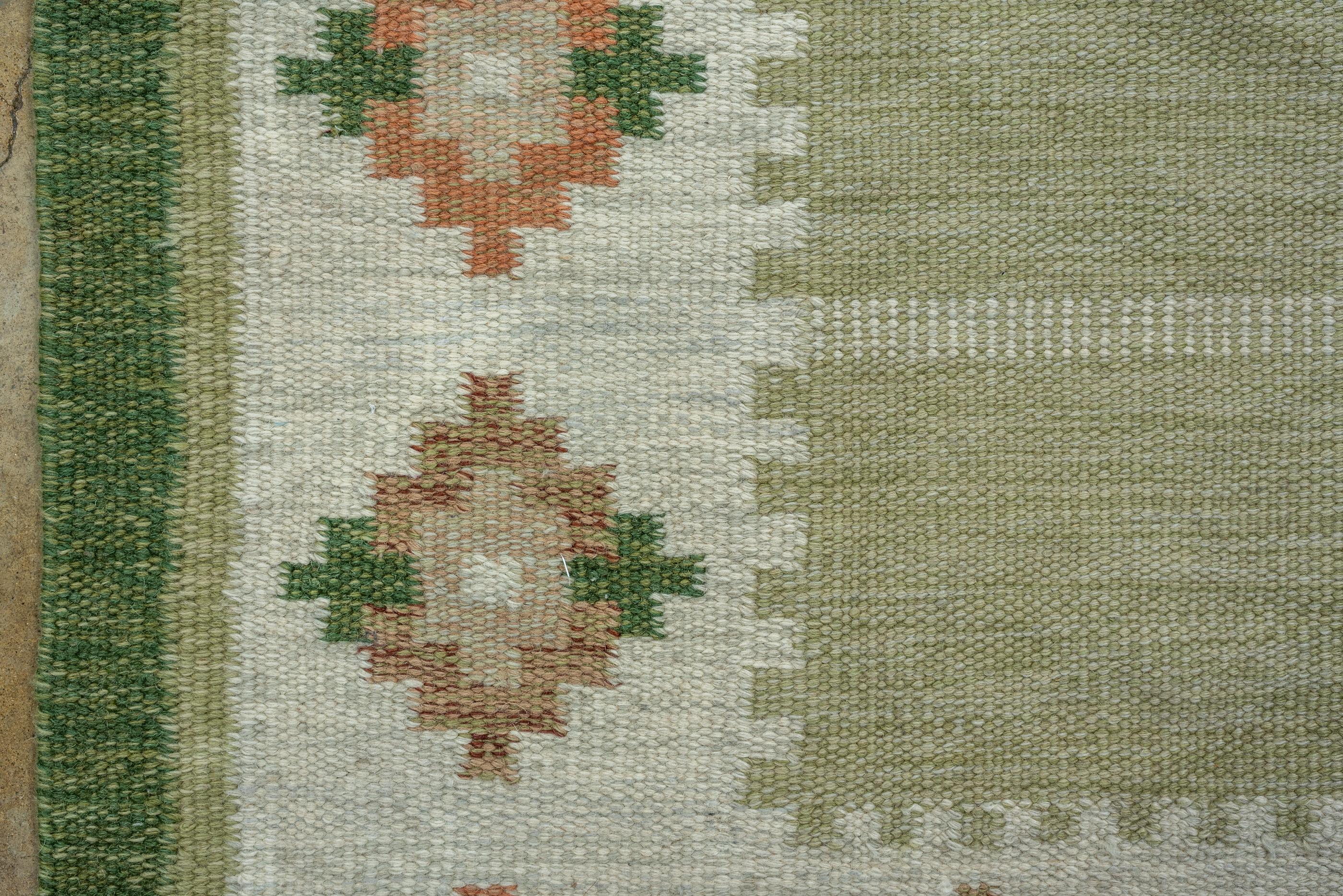 Modern Scandanavian Rollaken Flatweave Rug, with Multicolor Diamond Design In Excellent Condition For Sale In New York, NY