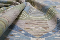 Alfombra escandinava moderna de lana con motivos geométricos azul y verde 15'x20'3''