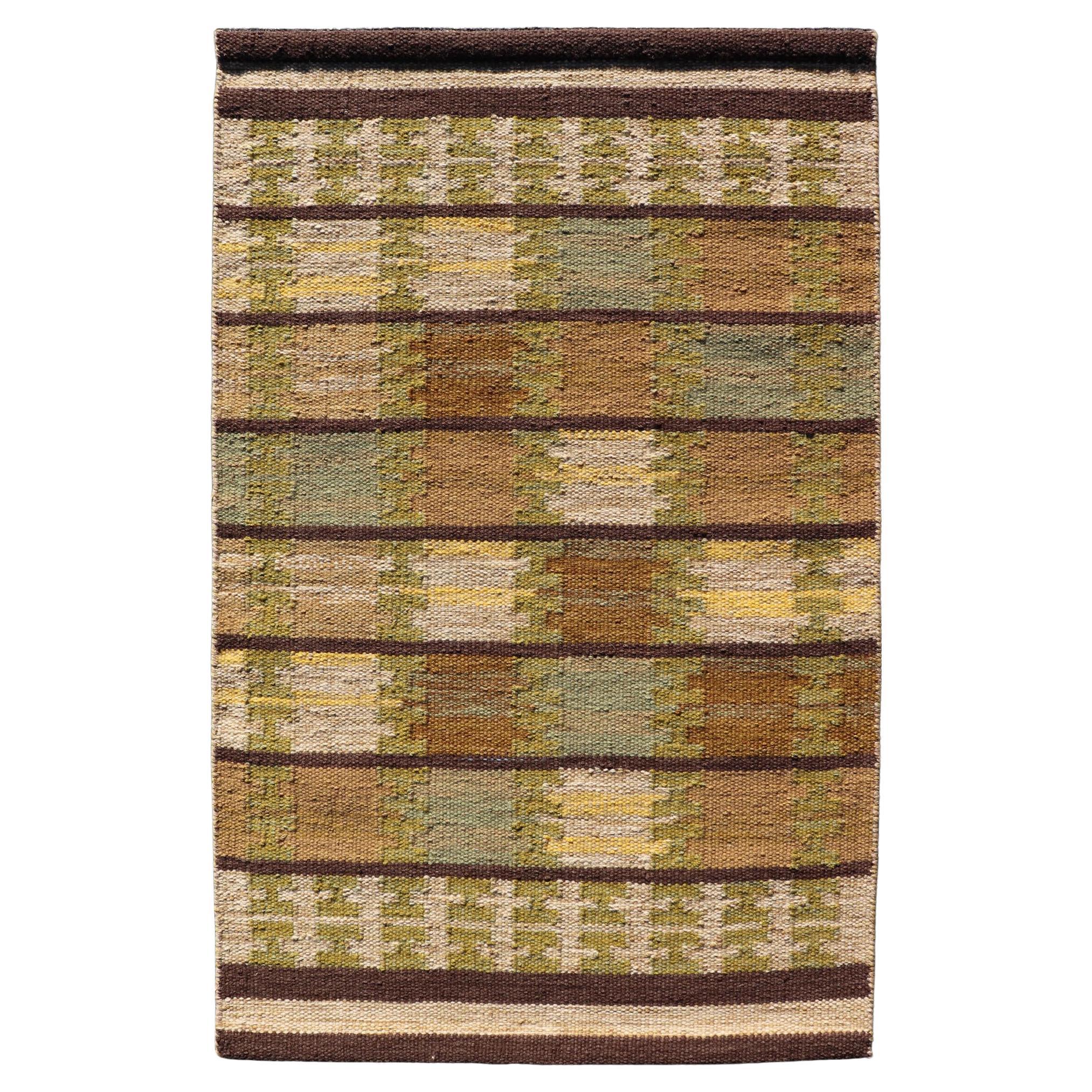 What is a flat weave?