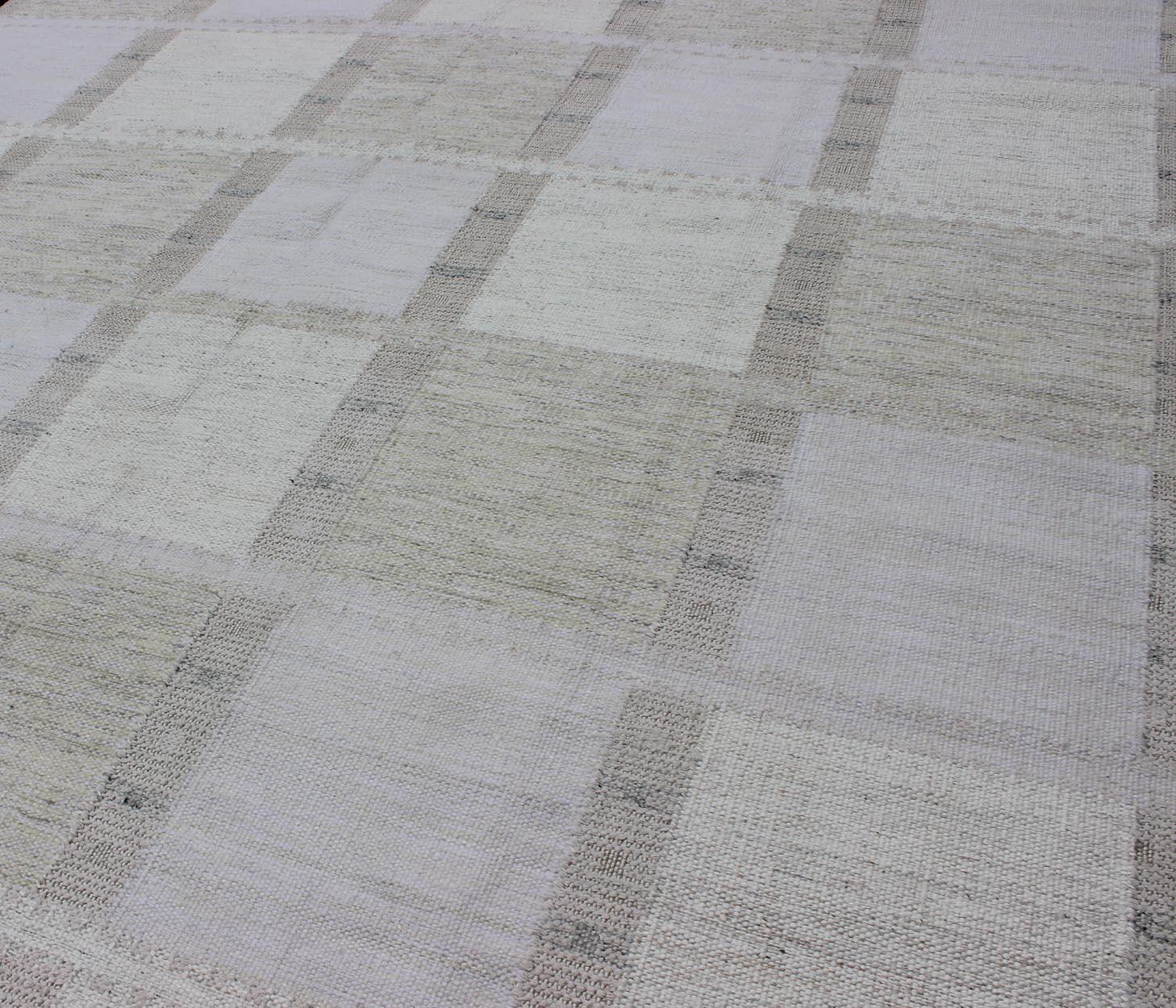 Modern Scandinavian Flat-Weave Rug Design with Checkerboard Design in Gray Tones For Sale 2