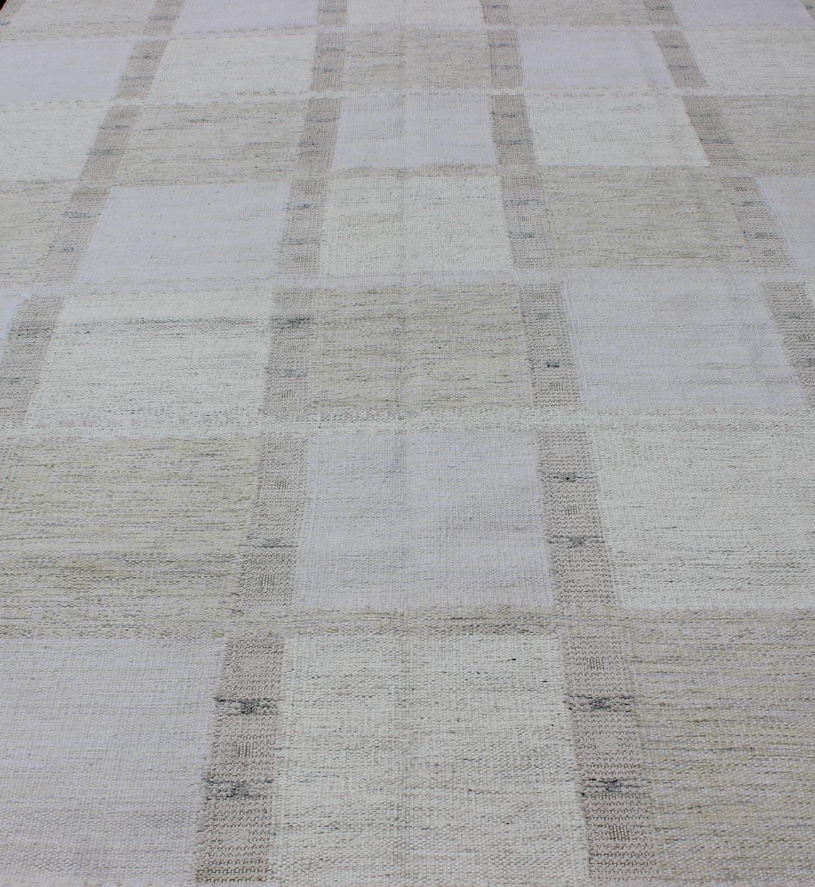 Modern Scandinavian Flat-Weave Rug Design with Checkerboard Design in Gray Tones For Sale 3