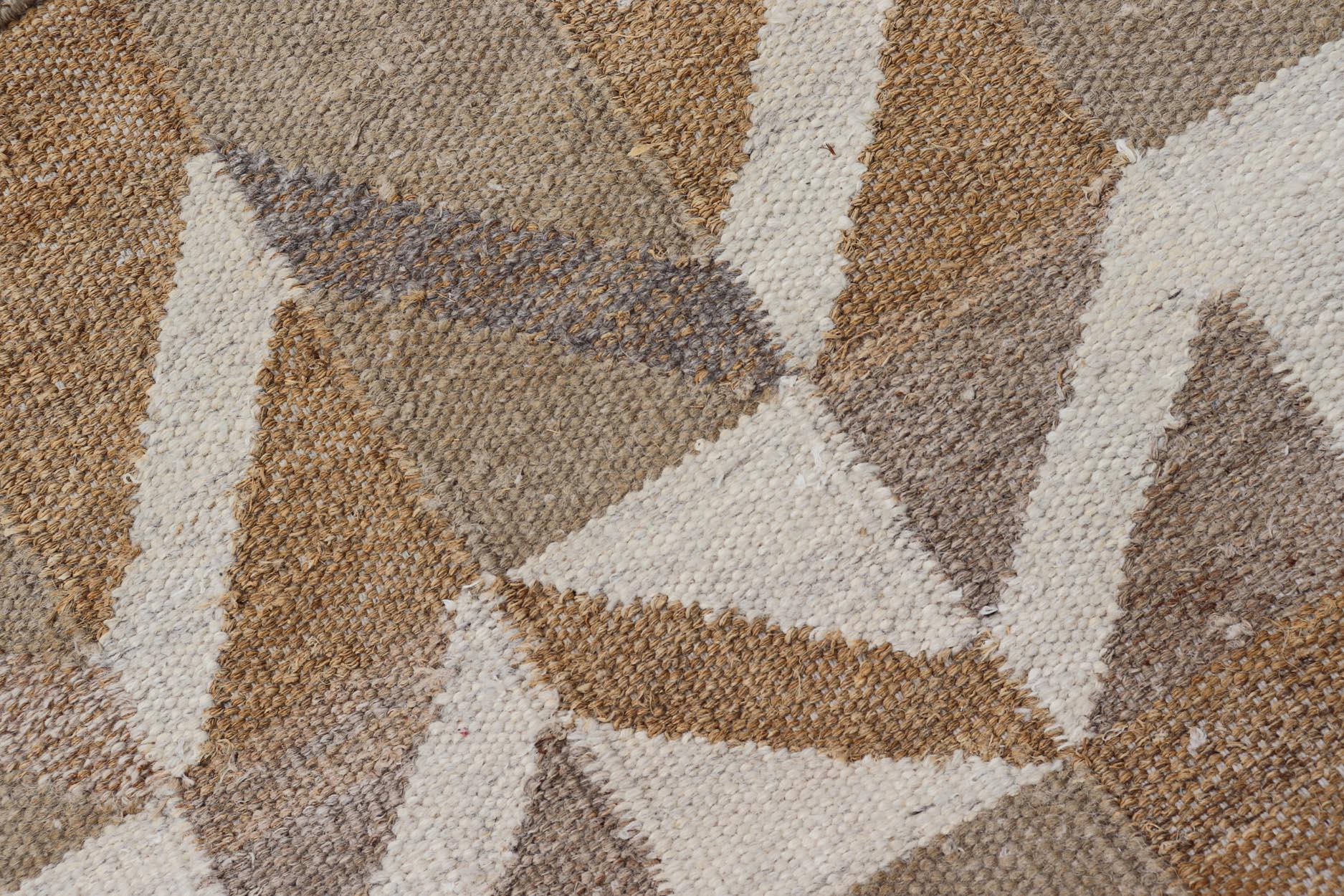 Indian Modern Scandinavian Flat Weave Rug with Geometric Chevron Patterns 4'0 x 6'0 For Sale