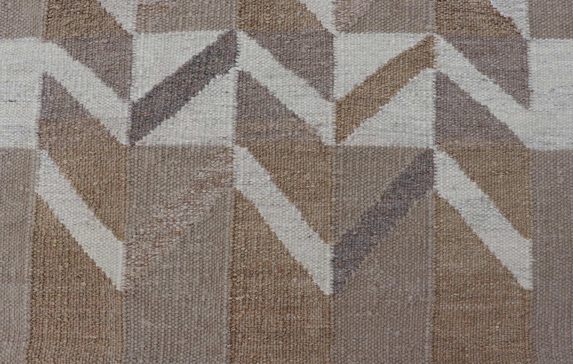 Wool Modern Scandinavian Flat Weave Rug with Geometric Chevron Patterns 4'0 x 6'0 For Sale