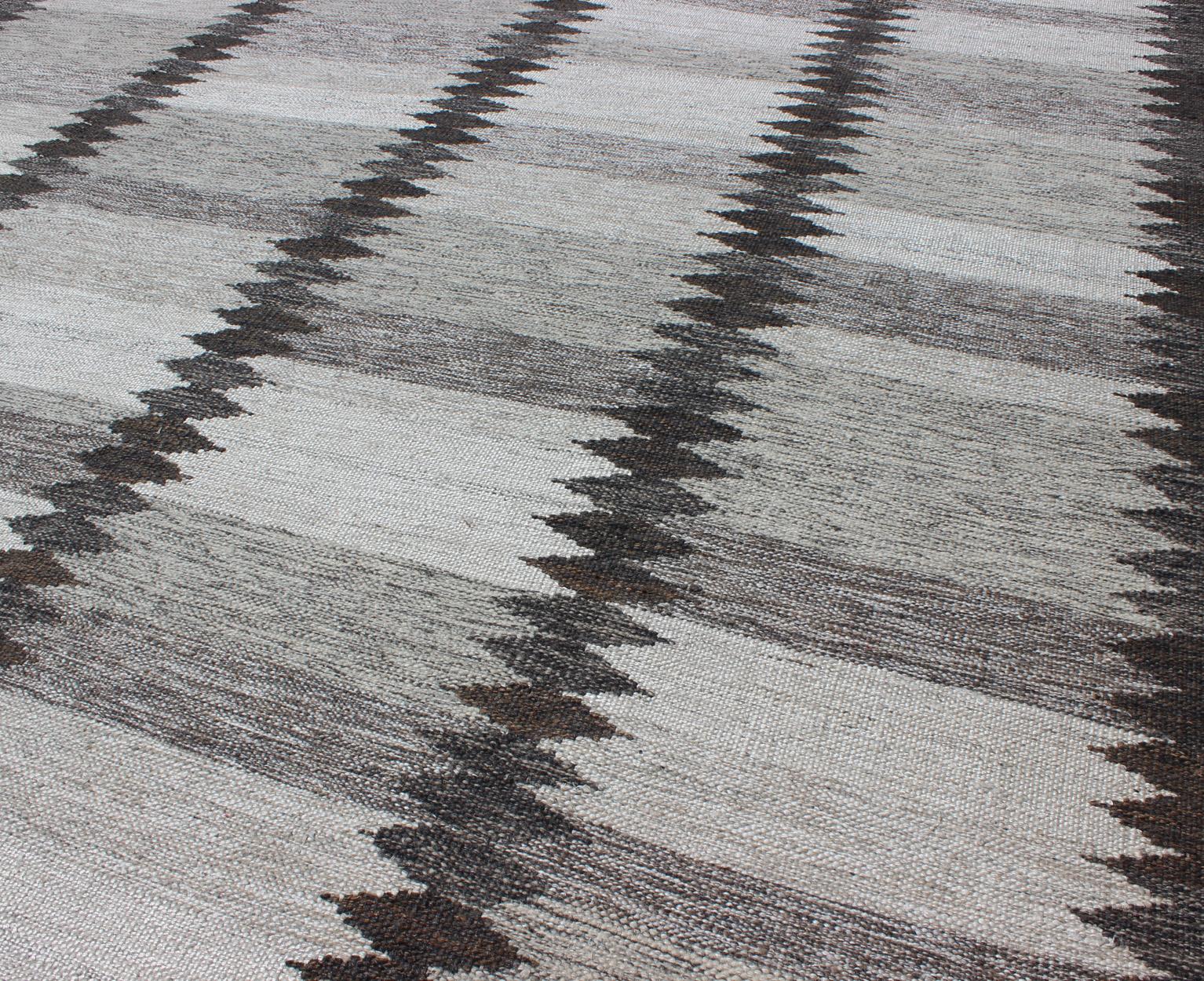 Modern Scandinavian Flat-Weave Rug with Geometric Stripe Design in Gray Tones 1