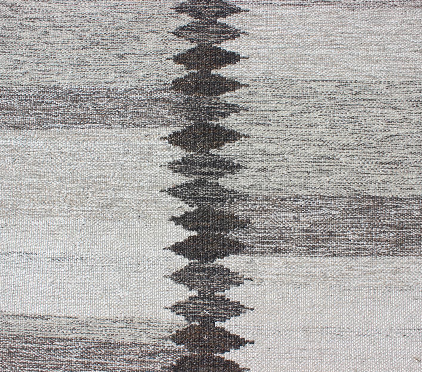 Hand-Woven Modern Scandinavian Flat-Weave Rug with Geometric Stripe Design in Gray Tones