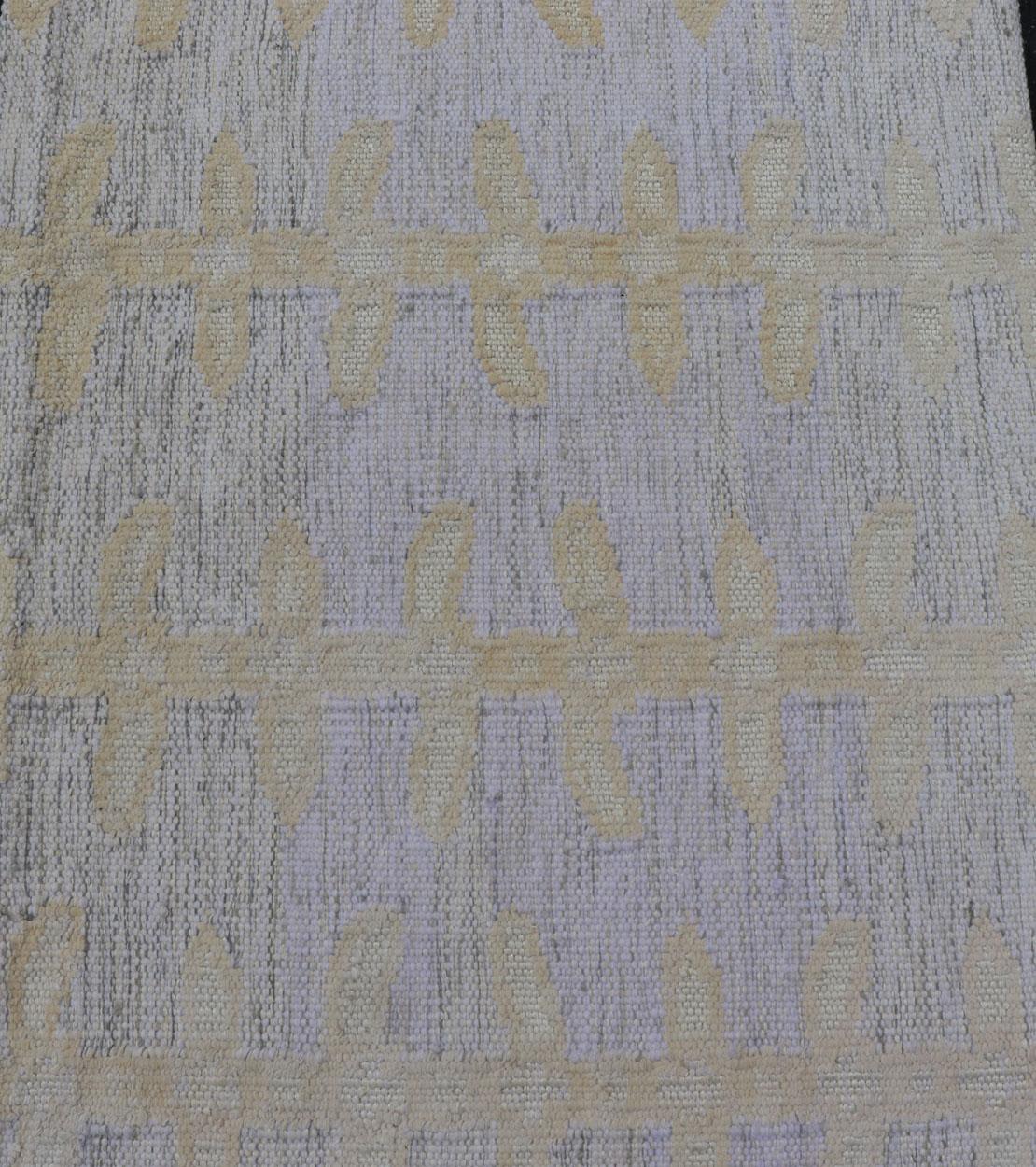 The Modern Scandinavian Flat Weave Läufer in weichem Elfenbein und gedämpftem Grau 2'10 x 12'3 (Wolle) im Angebot