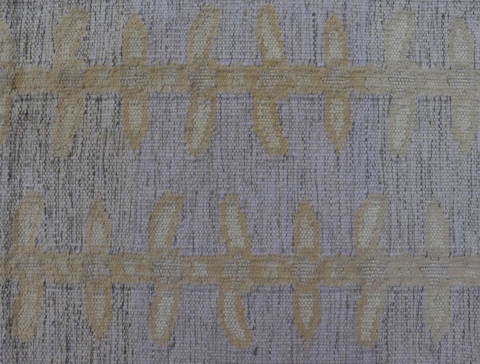 The Modern Scandinavian Flat Weave Läufer in weichem Elfenbein und gedämpftem Grau 2'10 x 12'3 im Angebot 1