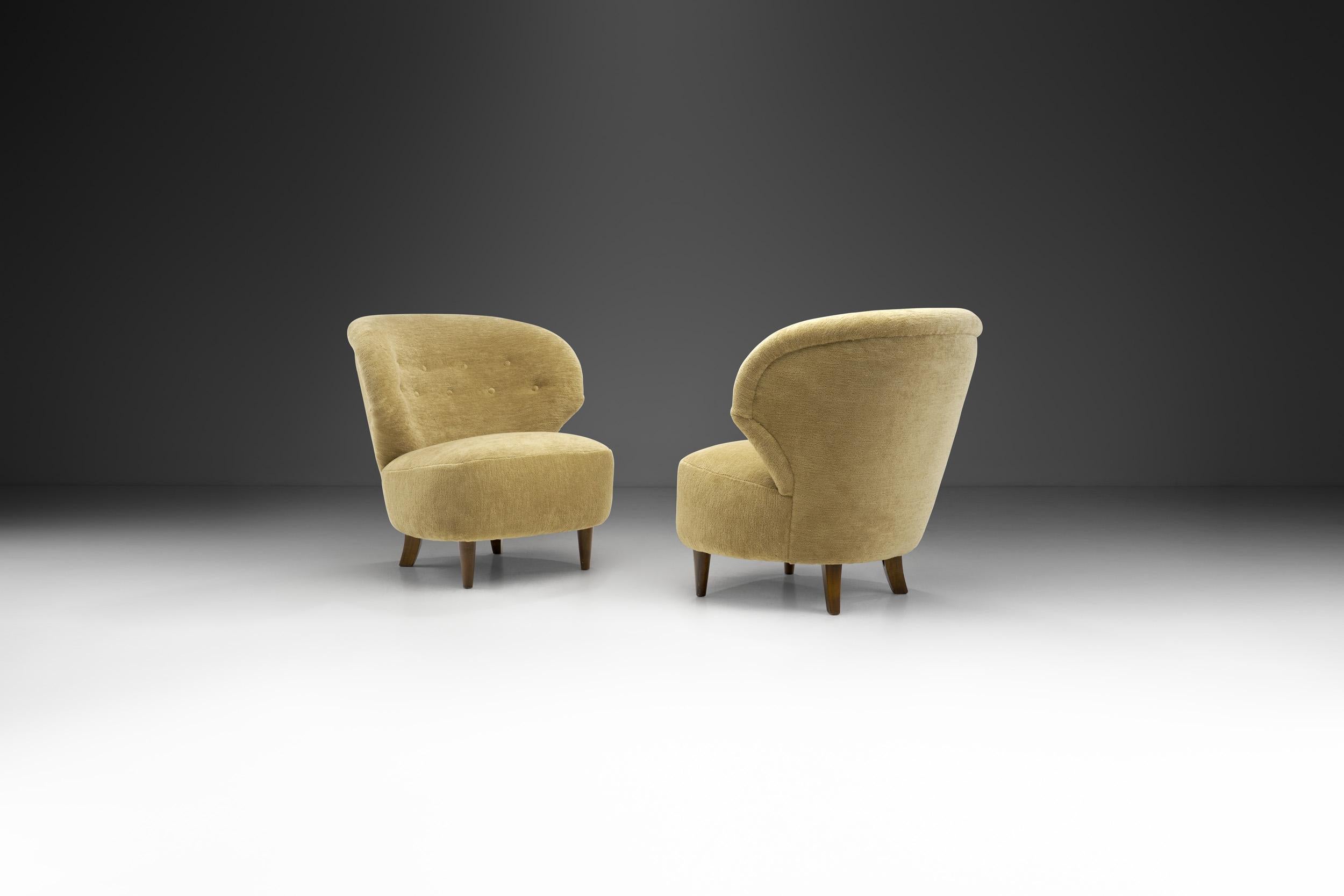 Scandinavian Modern Modern Scandinavian Lounge Chairs with Tapered Feet, Scandinavia, Ca 1950s
