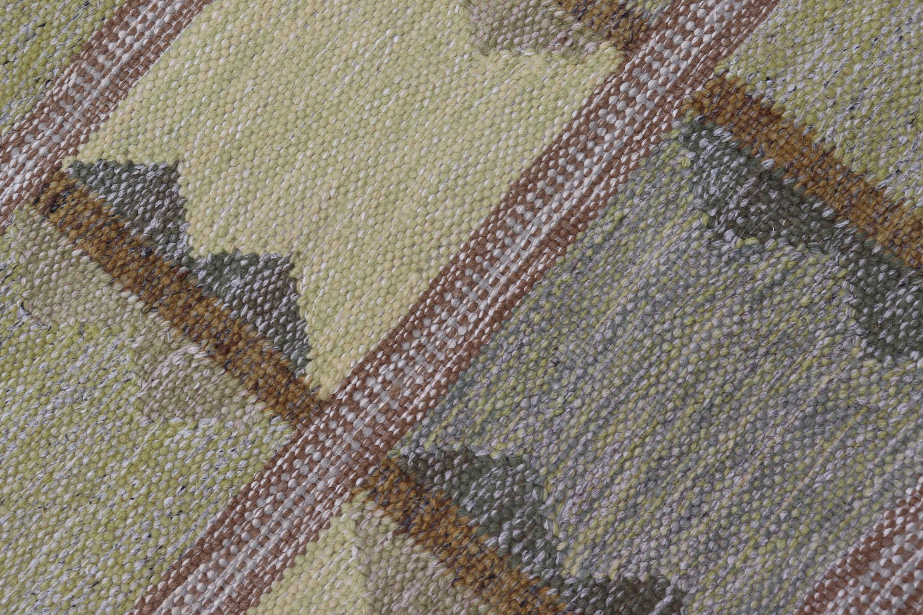 Moderner skandinavischer Teppich mit geometrischen Mustern in weichem Gelb 3'10 x 6'6 (Indisch) im Angebot