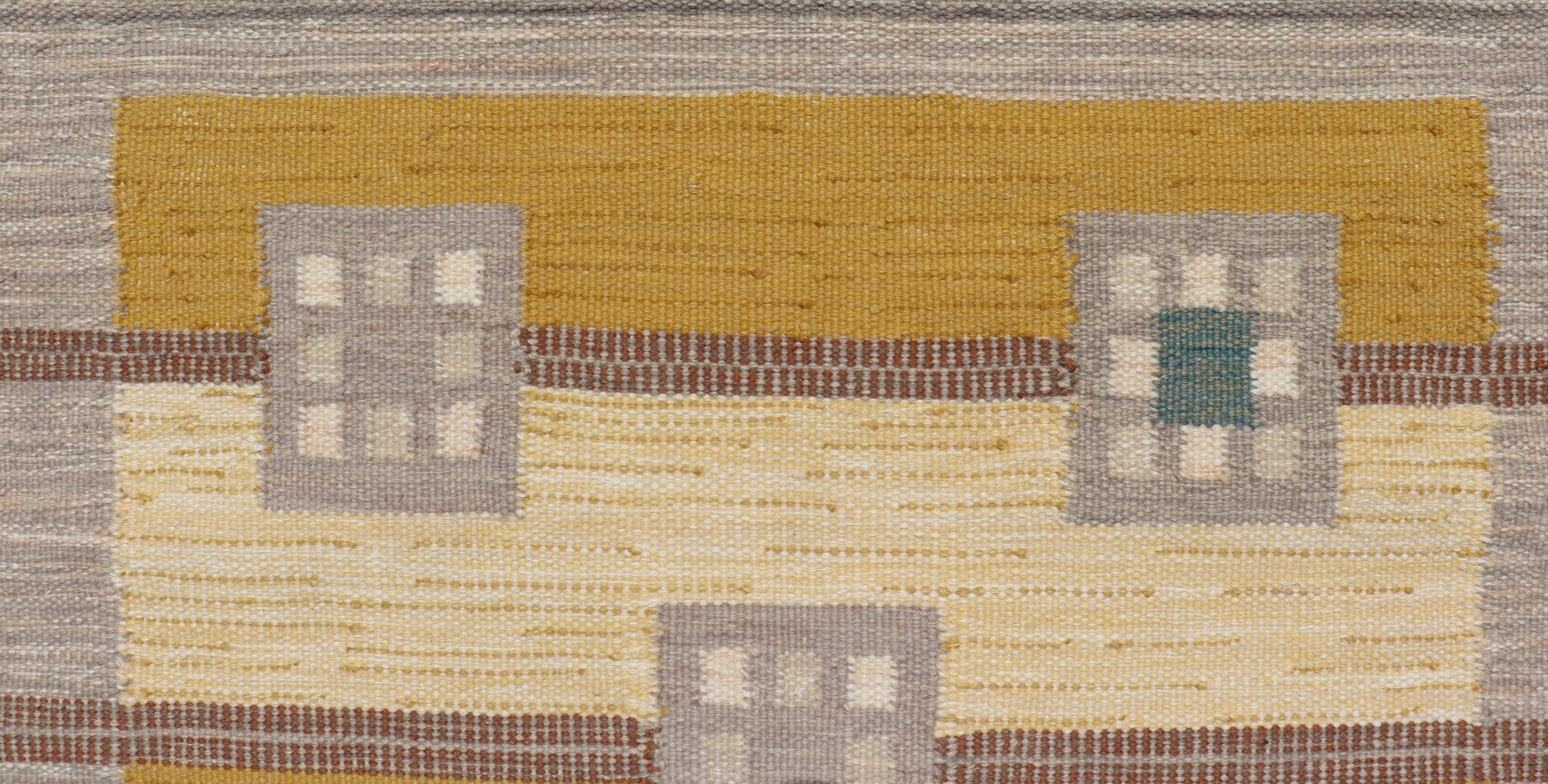 Photo inspiration: Flat Weave Geometric Design Reference: Modern Scandinavian Style Flat Weave With Geometric Design In Shades