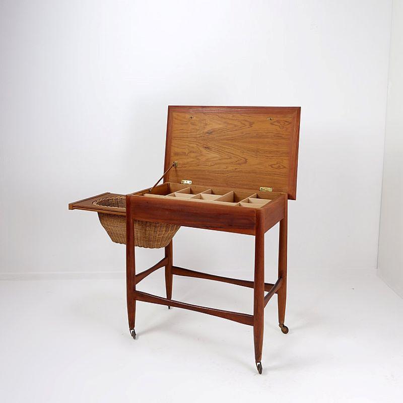 Mid-Century Modern Modern Scandinavian Teak Sewing Basket End Table - Johannes Andersen For Sale