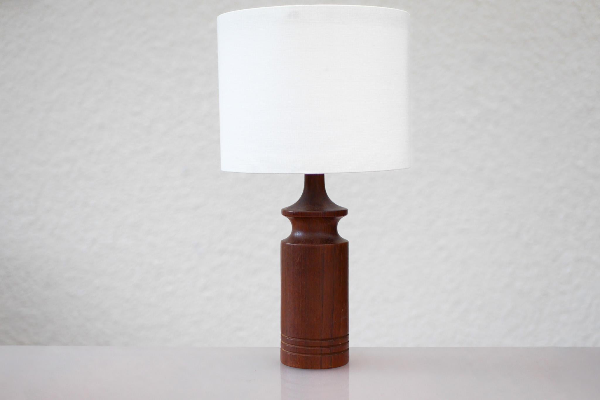 Modern Scandinavian vintage Teak table lamp from Denmark For Sale 4