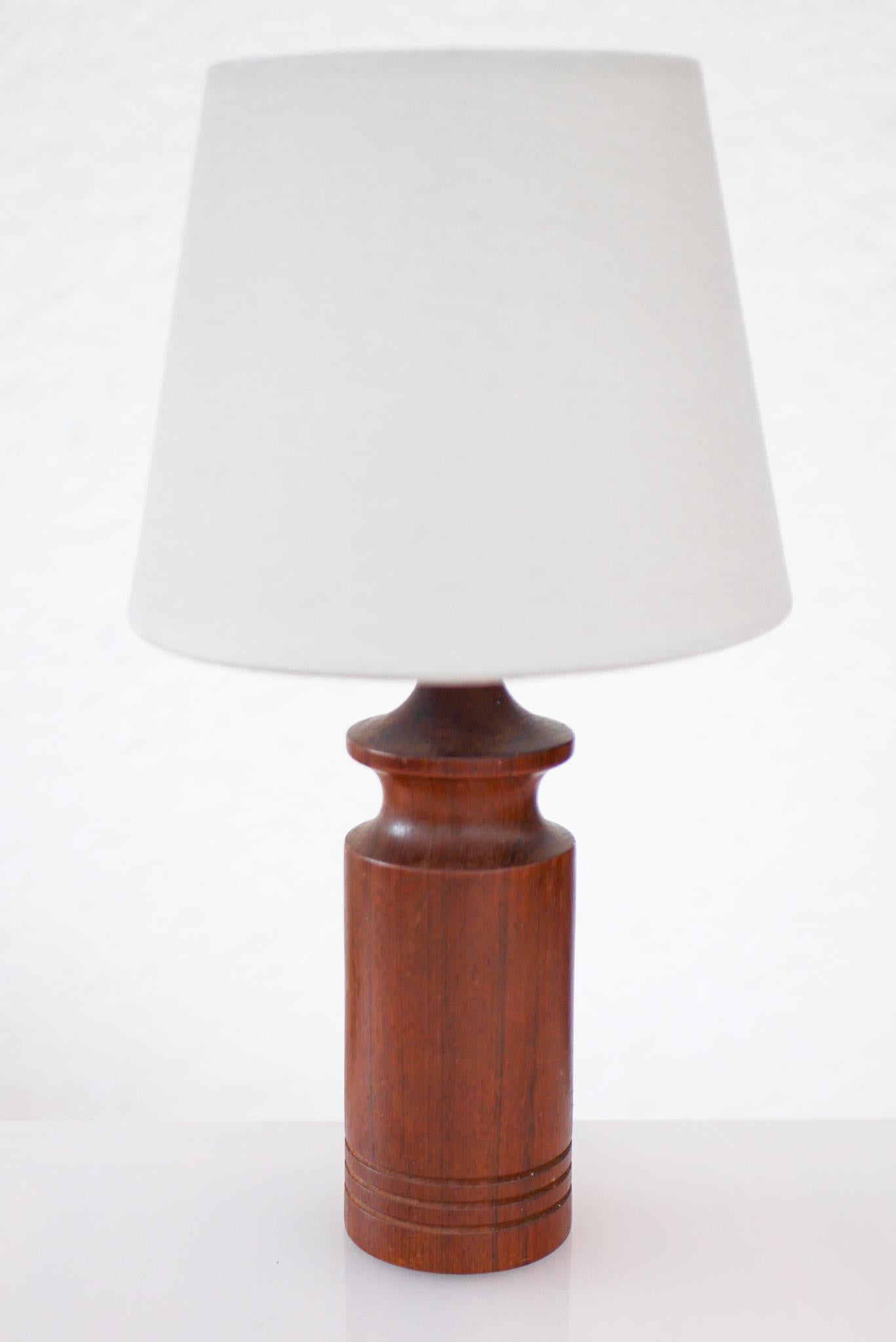 Modern Scandinavian vintage Teak table lamp from Denmark For Sale 5