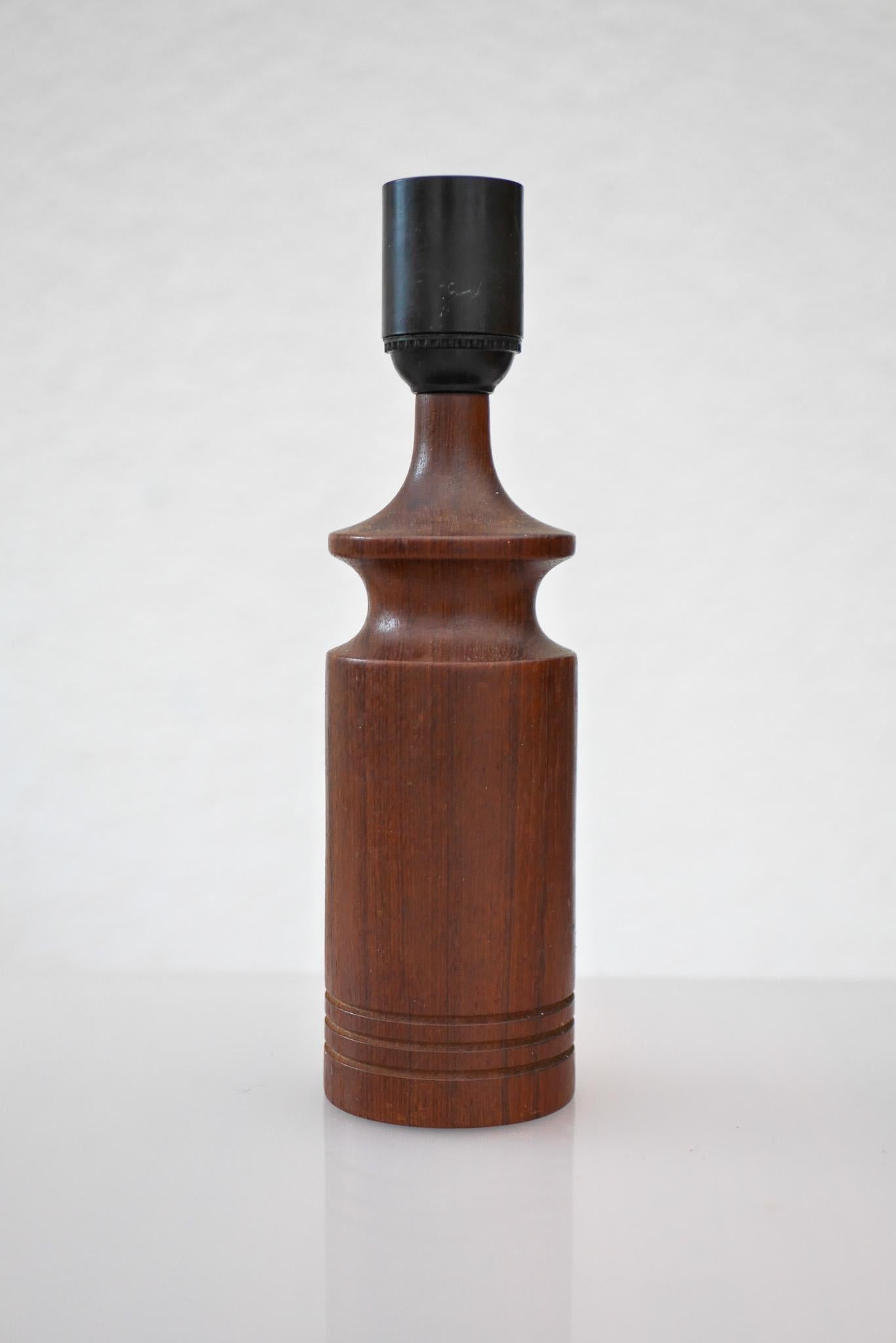 Modern Scandinavian vintage Teak table lamp from Denmark For Sale 8