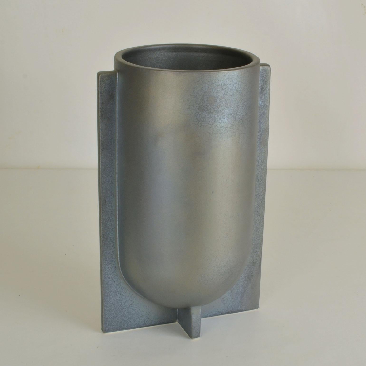 Modern Sculptural Ceramic Vases in Metallic Grey Glaze In Excellent Condition For Sale In London, GB