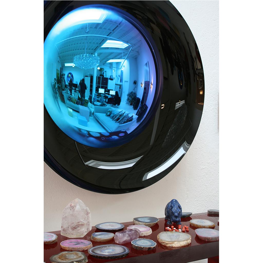 Specchio scultoreo moderno concavo nero e blu fatto a mano in vetro francese in vendita 5