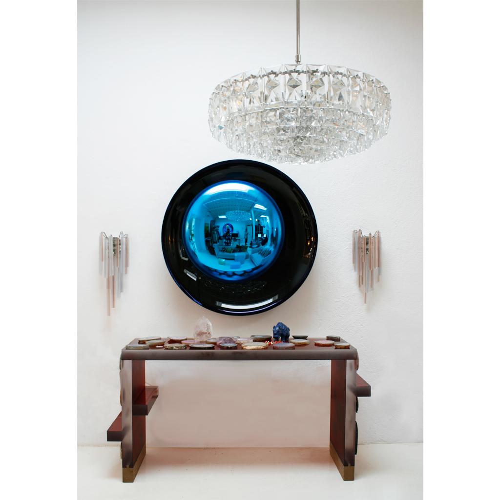 Specchio scultoreo moderno concavo nero e blu fatto a mano in vetro francese in vendita 1