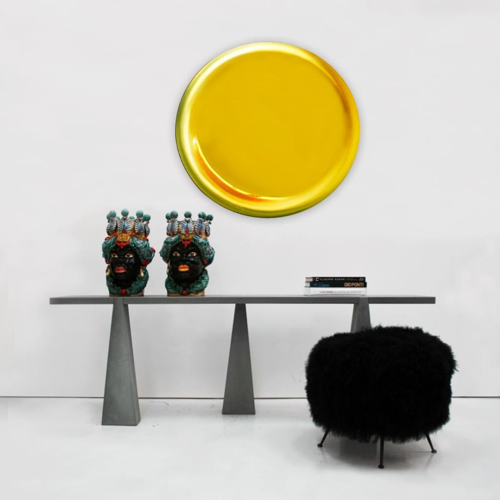 Moderner skulpturaler konkaver französischer Spiegel aus gelbem Glas im Angebot 3