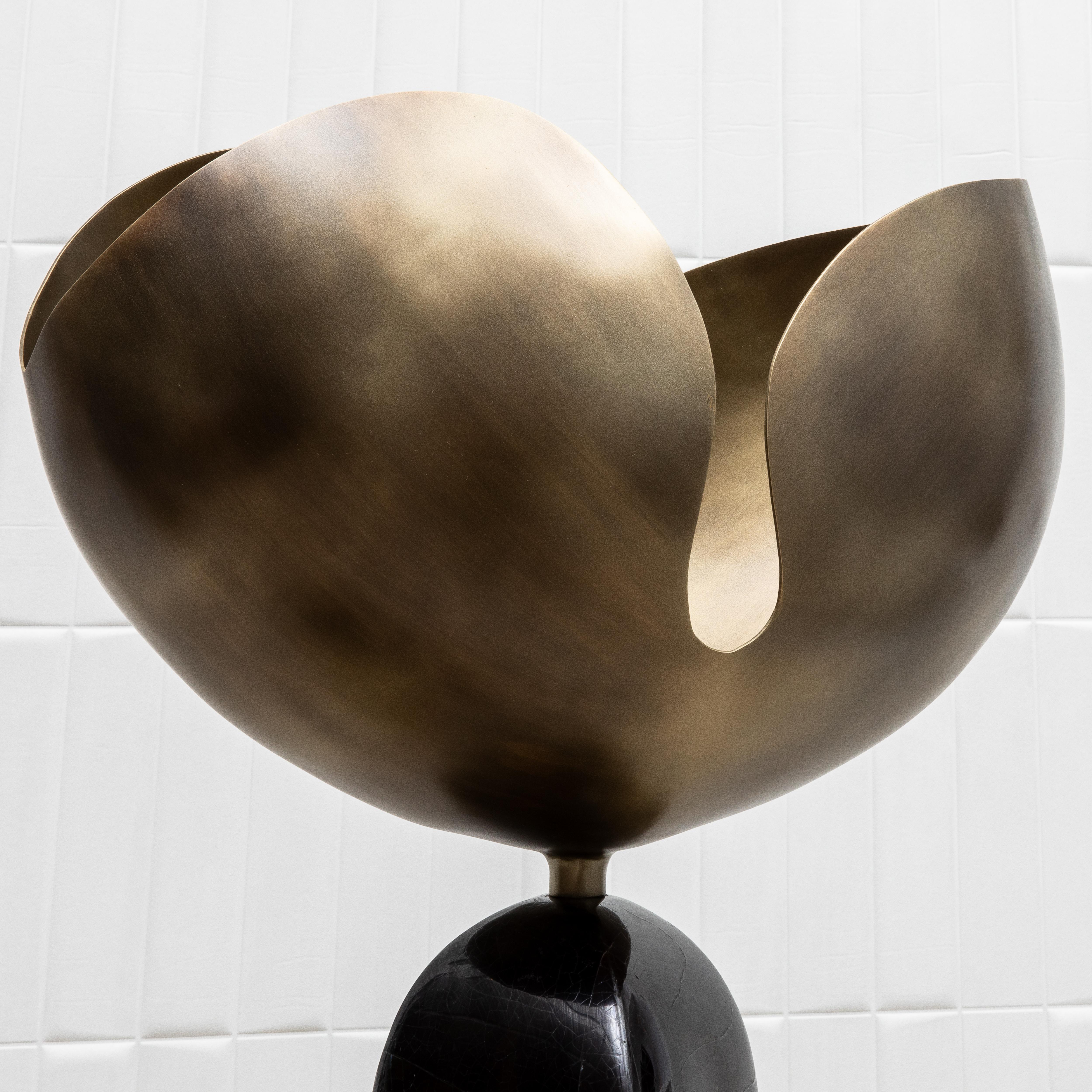 Modern Sculptural Floor Lamp in Patina'd Brass with Black Shell by KIFU Paris In New Condition In West Hollywood, CA