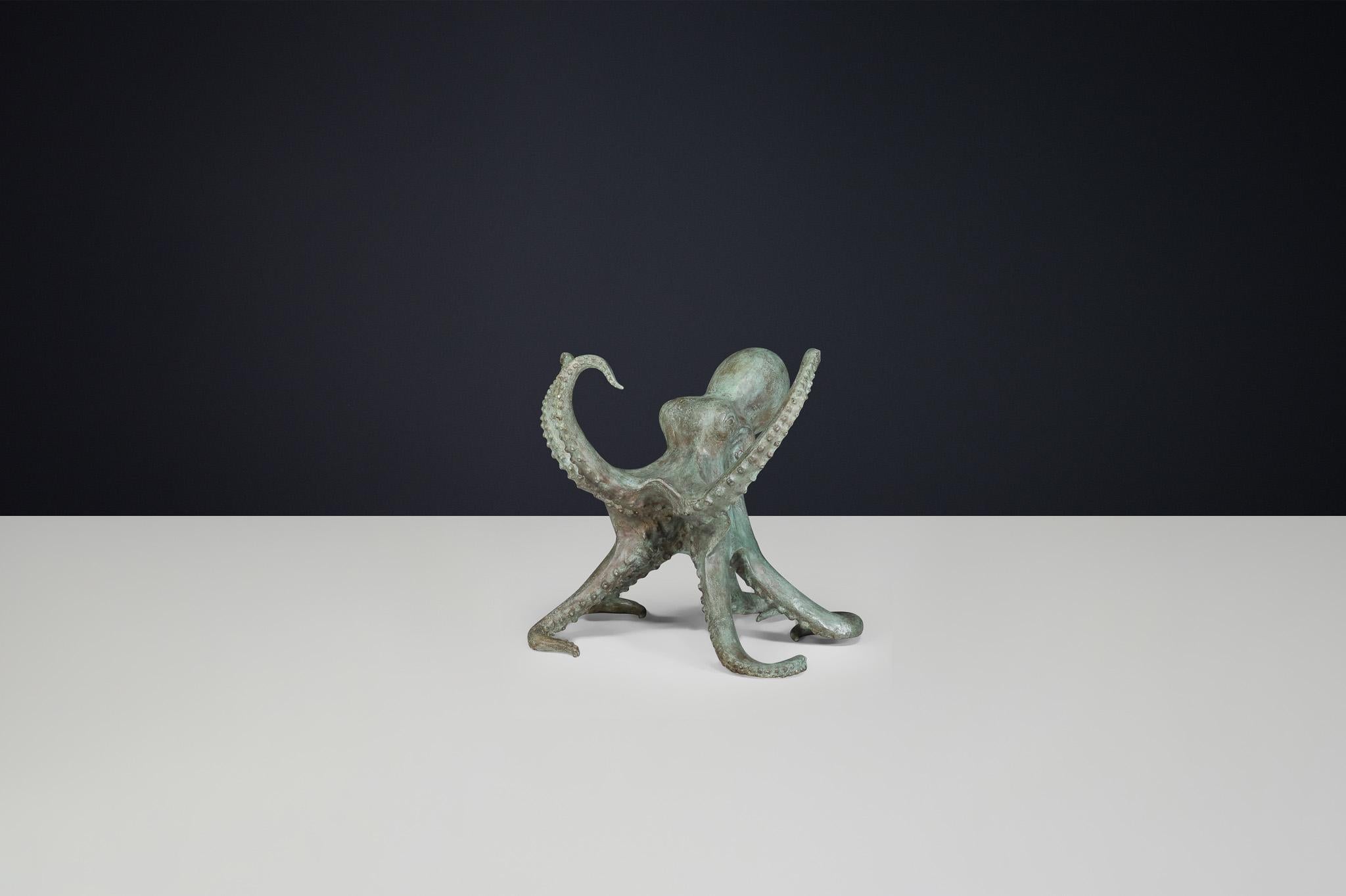 Fin du 20e siècle Table d'appoint ou de salle à manger moderne sculpturale en bronze, Italie, années 1980 en vente