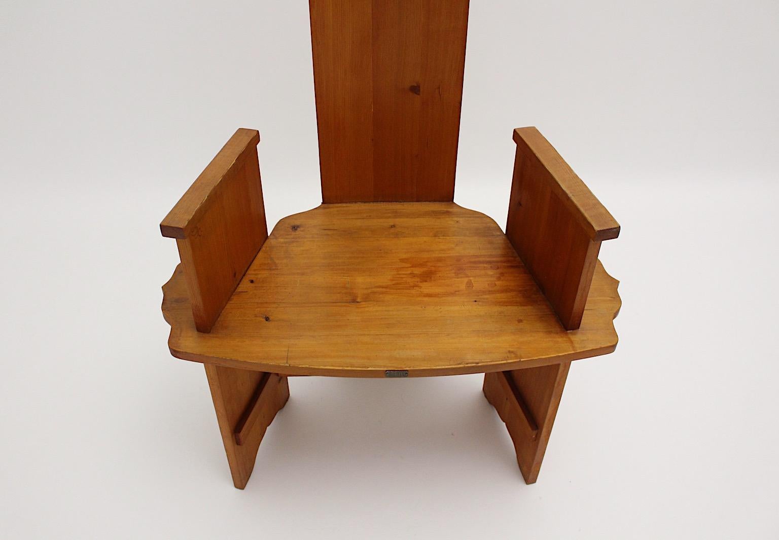 Sculptural Organic Honeybrown Freestanding Side Chair Armchair Spruce Knoll 1986 For Sale 10