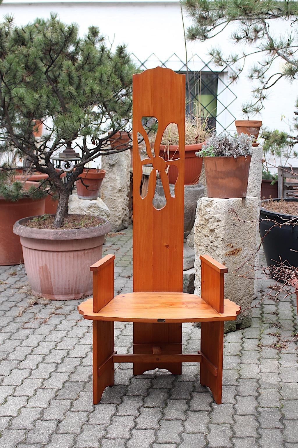 Late 20th Century Sculptural Organic Honeybrown Freestanding Side Chair Armchair Spruce Knoll 1986 For Sale