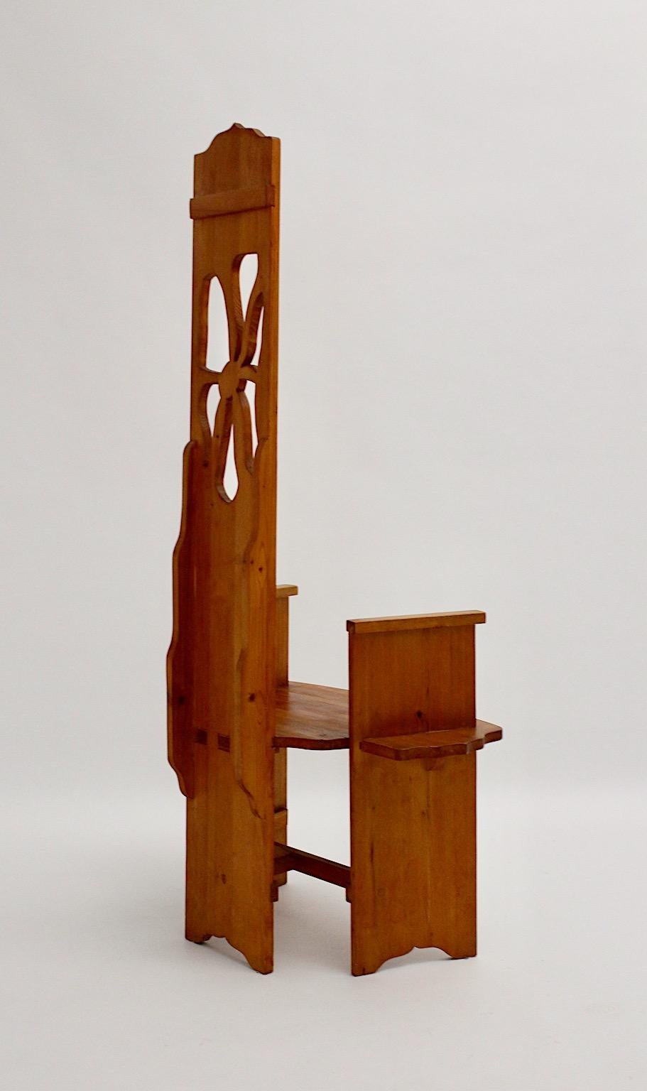Sculptural Organic Honeybrown Freestanding Side Chair Armchair Spruce Knoll 1986 For Sale 4