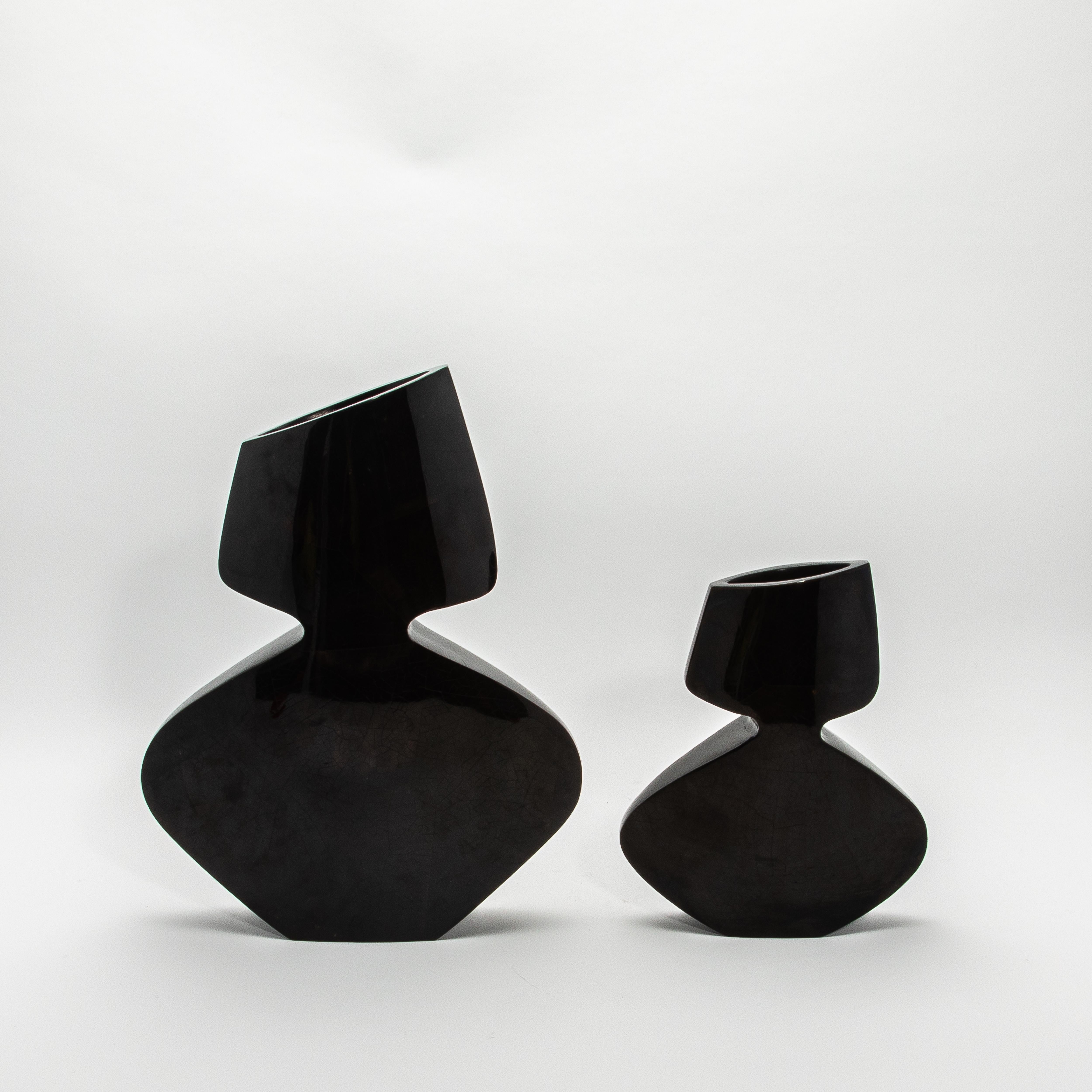 Modern Sculptural Vase in Black Shell by R&Y Augousti For Sale 3