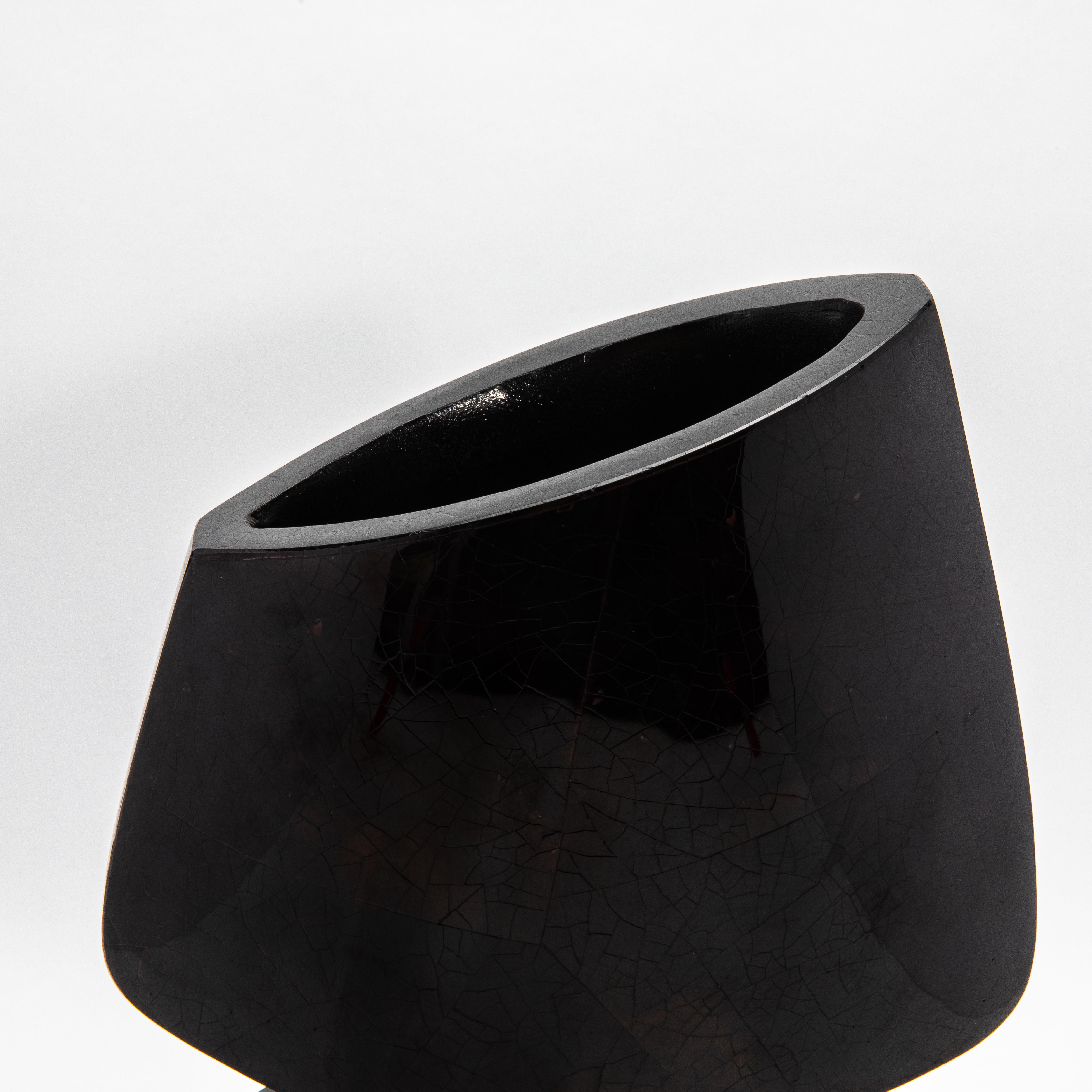 Modern Sculptural Vase in Black Shell by R&Y Augousti In New Condition For Sale In West Hollywood, CA