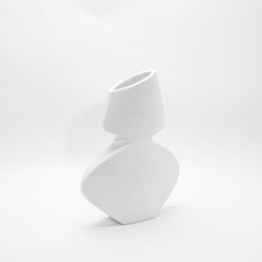 Moderne skulpturale Vase in Chagrinleder von R&Y Augousti