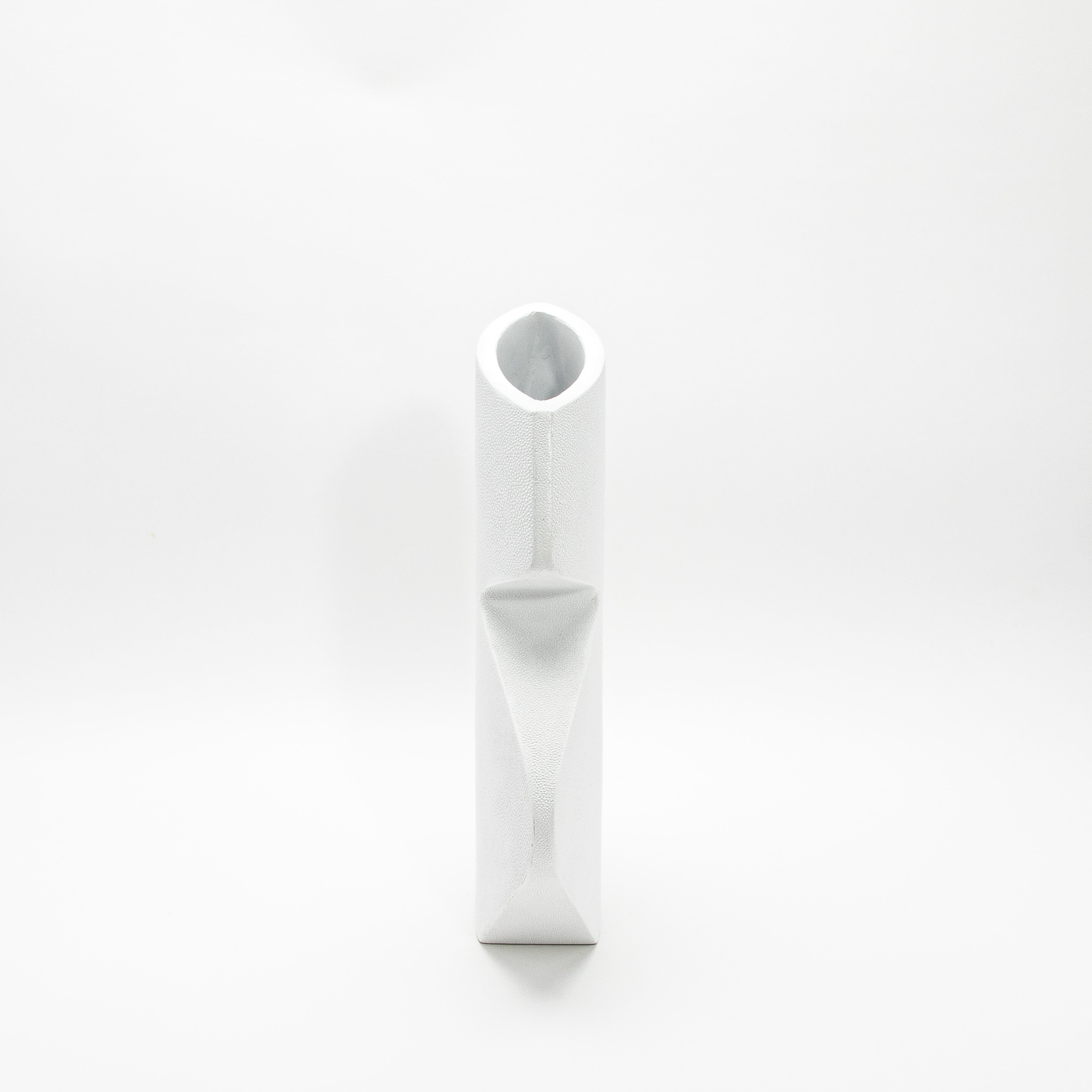 Art Déco Vaso scultoreo moderno in zigrino di R&Y Augousti in vendita