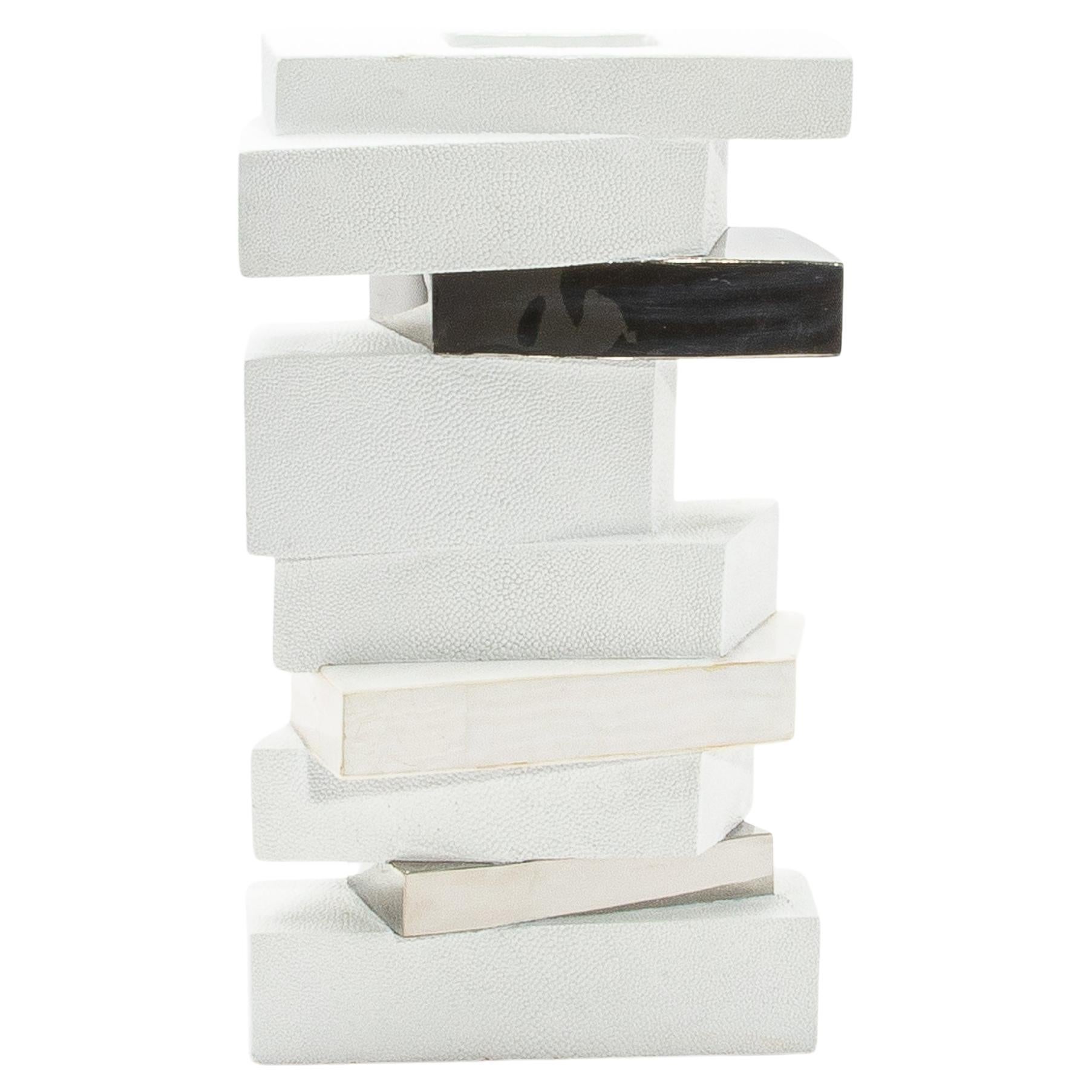 Vase sculptural moderne en galuchat avec coquillage et acier inoxydable KIFU Paris en vente