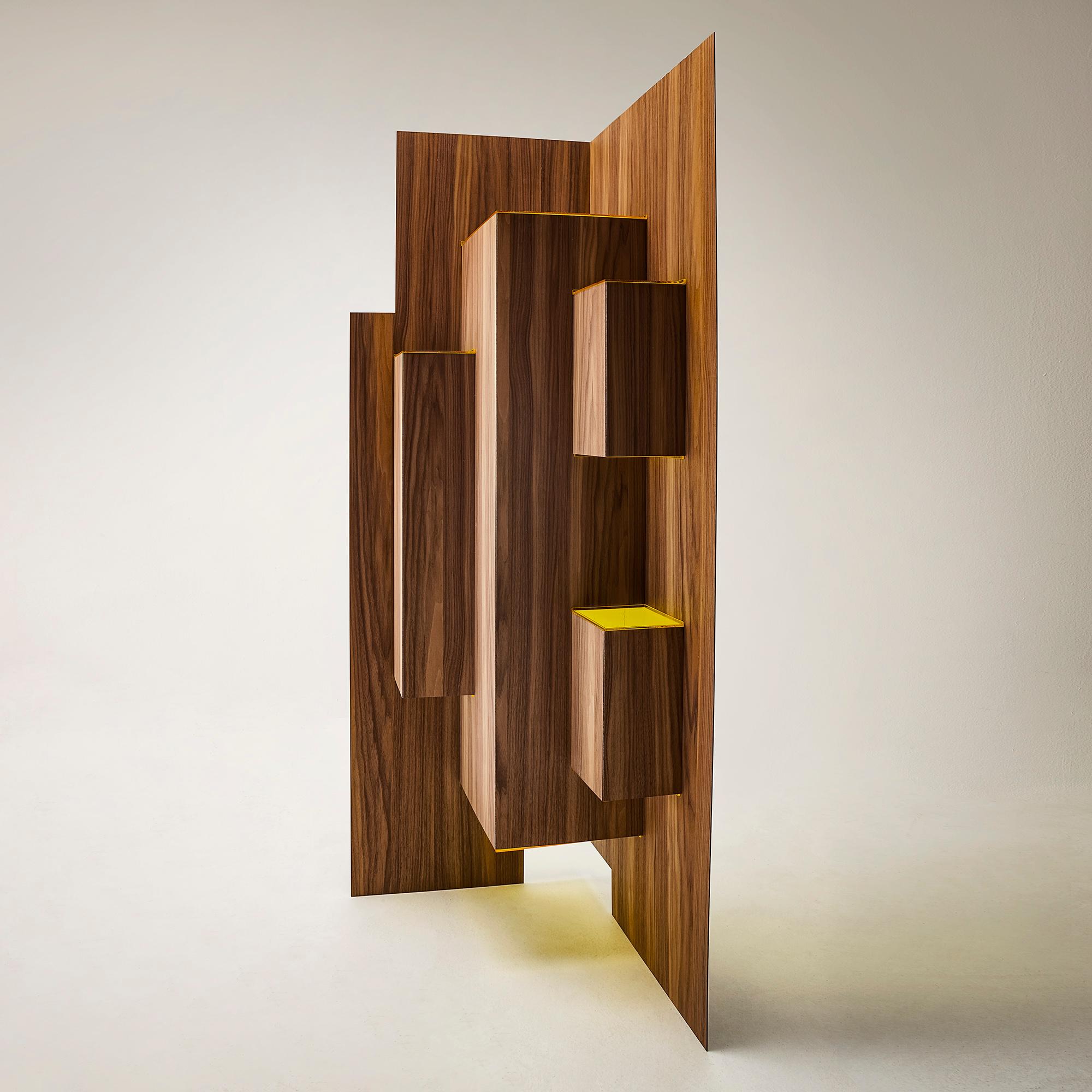Moderner moderner skulpturaler Raumteiler aus Holz „Kirigami“ von Sebastiano Bottos Italia (Holzarbeit) im Angebot