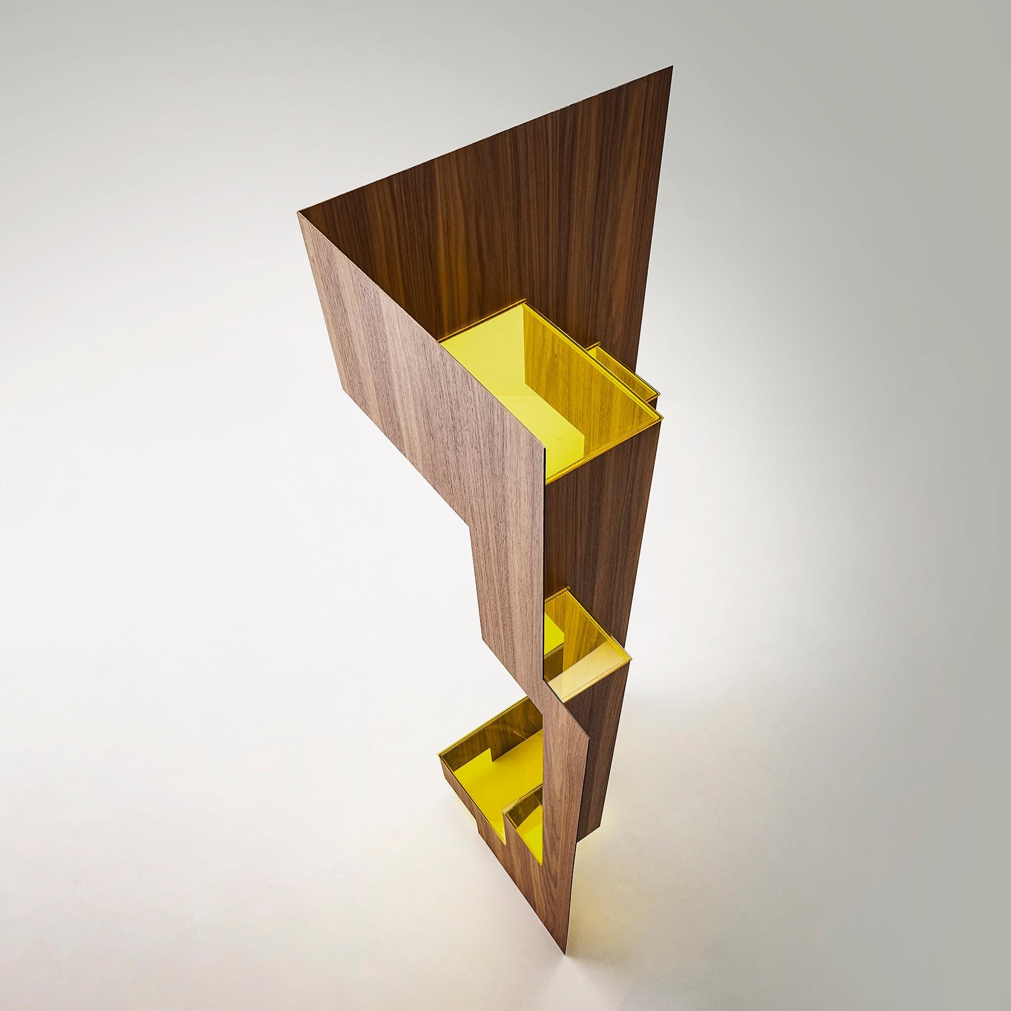 Moderner moderner skulpturaler Raumteiler aus Holz „Kirigami“ von Sebastiano Bottos Italia im Zustand „Neu“ im Angebot in Pordenone, IT