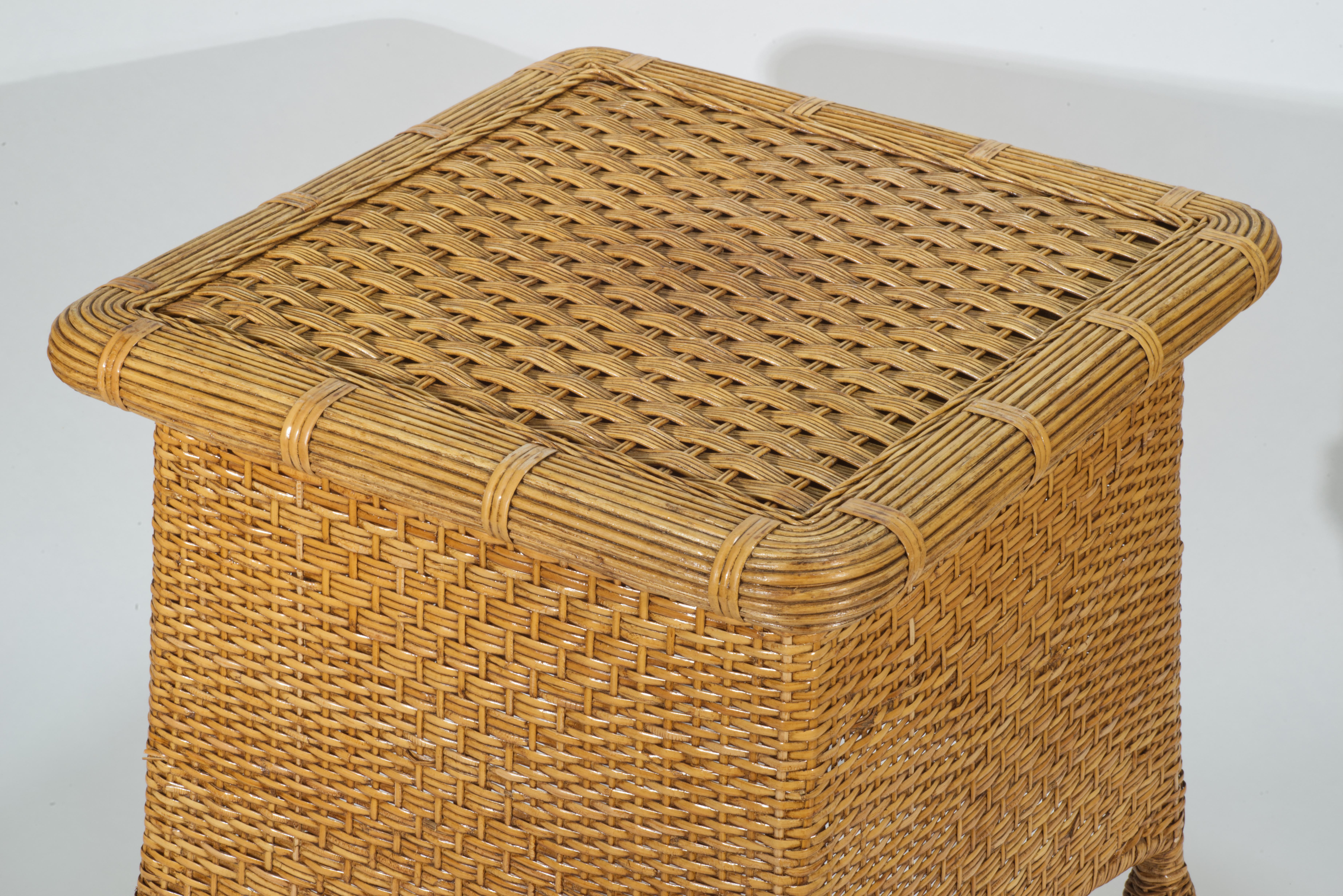 Modern Sculptural Woven Wicker Rattan Coffee Side Table For Sale 1