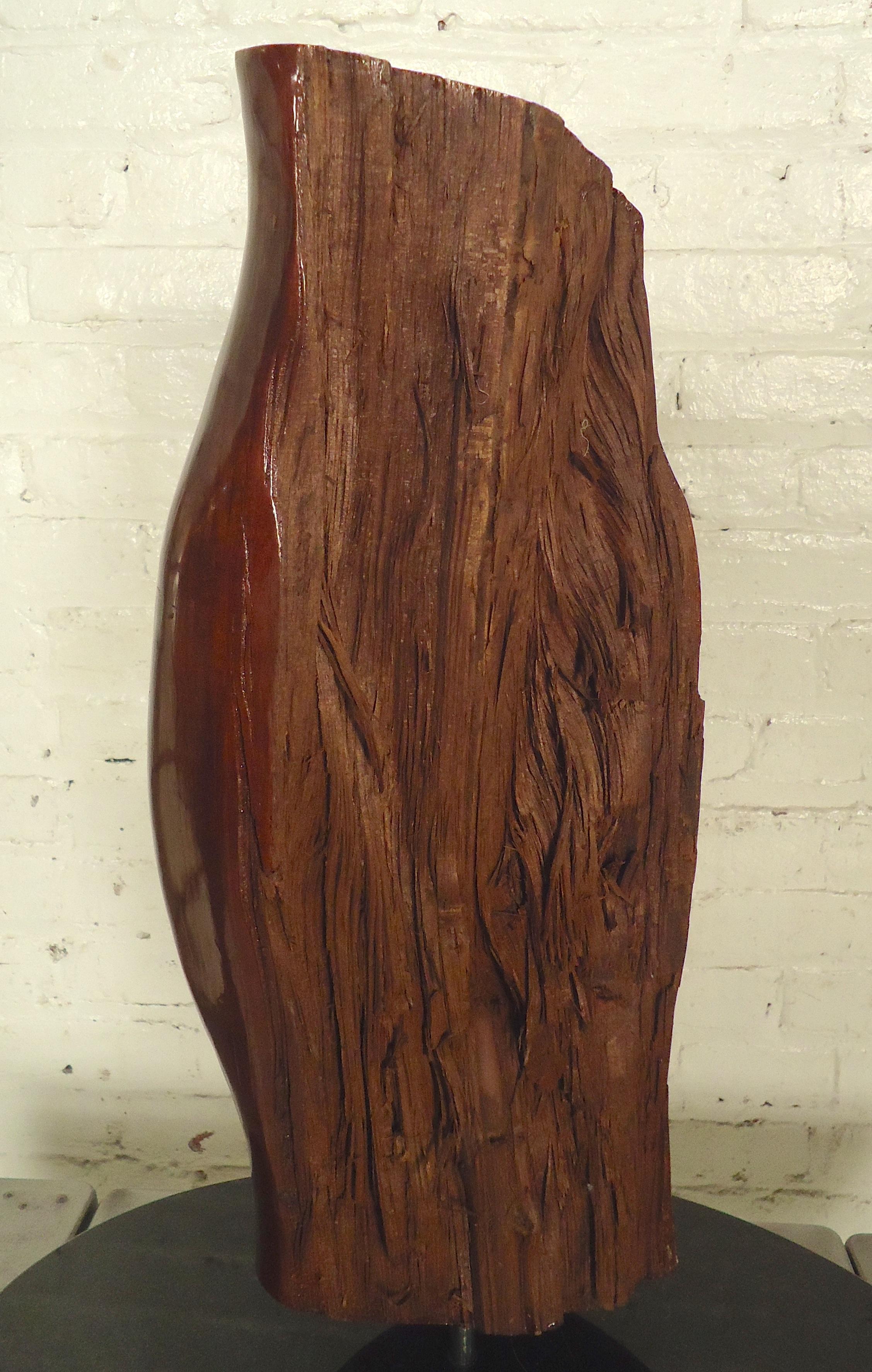 Sculpture moderne en bois et métal Bon état - En vente à Brooklyn, NY