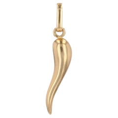 Modern Second Hand 18 Karat Yellow Gold Cornucopia Charm Pendant