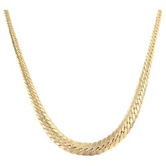 Modern Second-Hand 18 Karat Yellow Gold Graduated Curb Chain Necklace