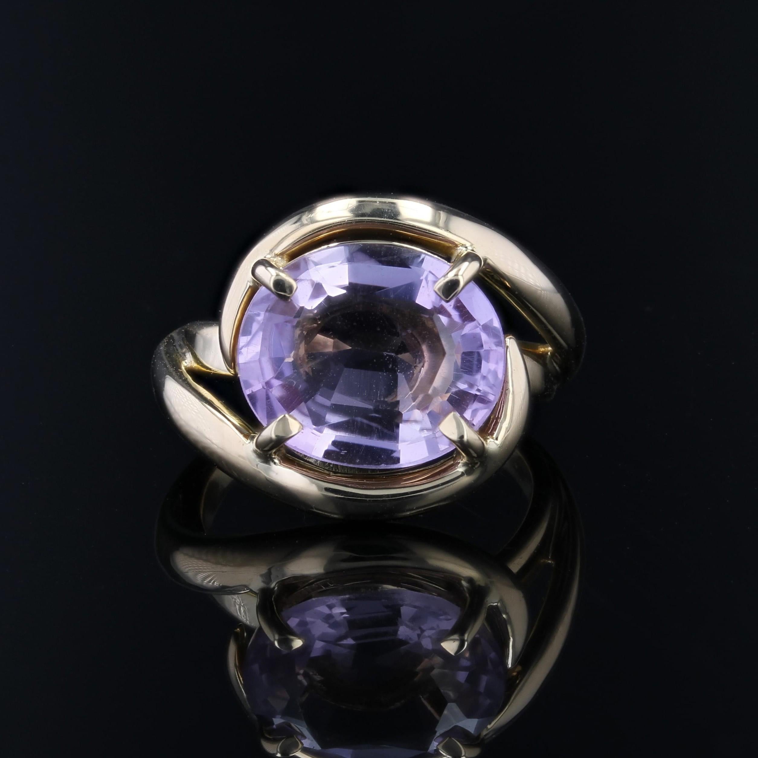 Moderner Second-Hand Amethyst 18 Karat Gelbgold Swirl Ring Damen im Angebot
