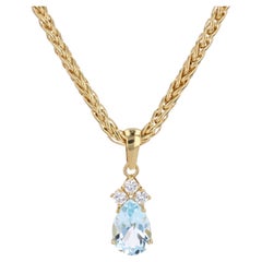 Modern Second-Hand Aquamarine Diamonds 18 Karat Yellow Gold Pendant Necklace